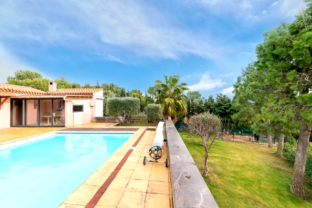 Propriété en France à vendre à Narbonne, Aude - €699 000 - photo 