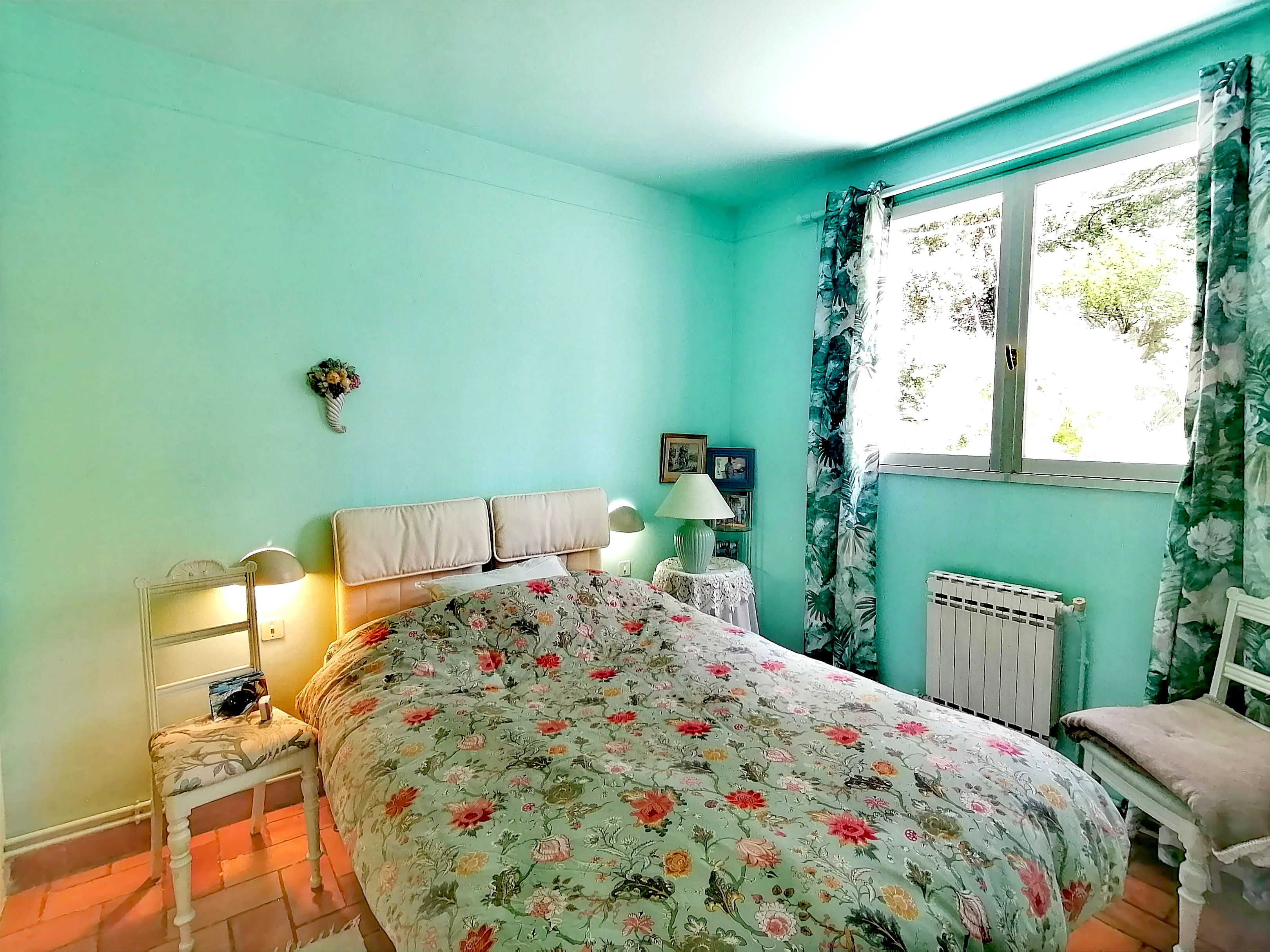 French property for sale in Belcodène, Bouches-du-Rhône - €825,000 - photo 