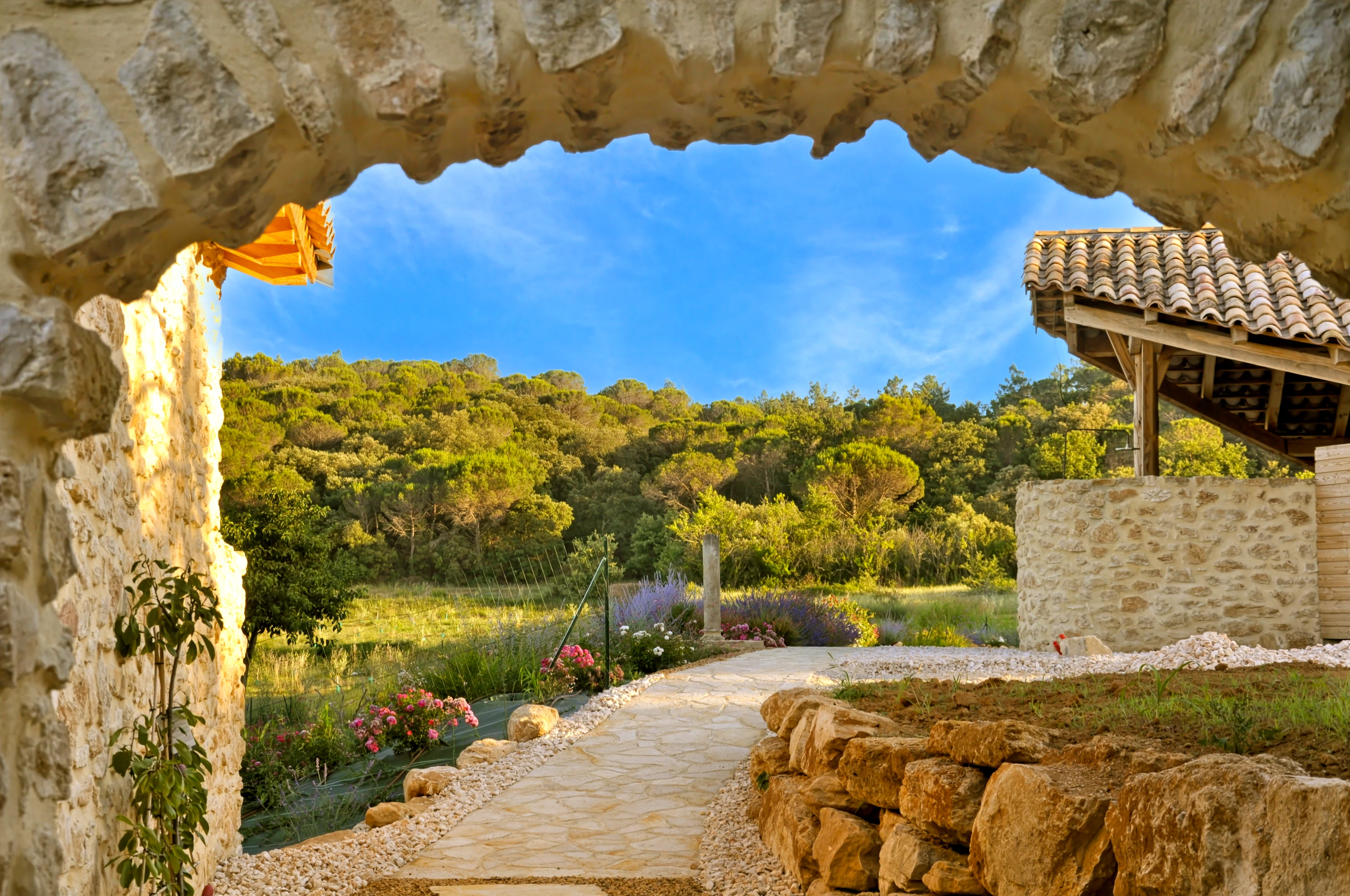 Propriété en France à vendre à Tresques, Gard - €2 100 000 - photo 