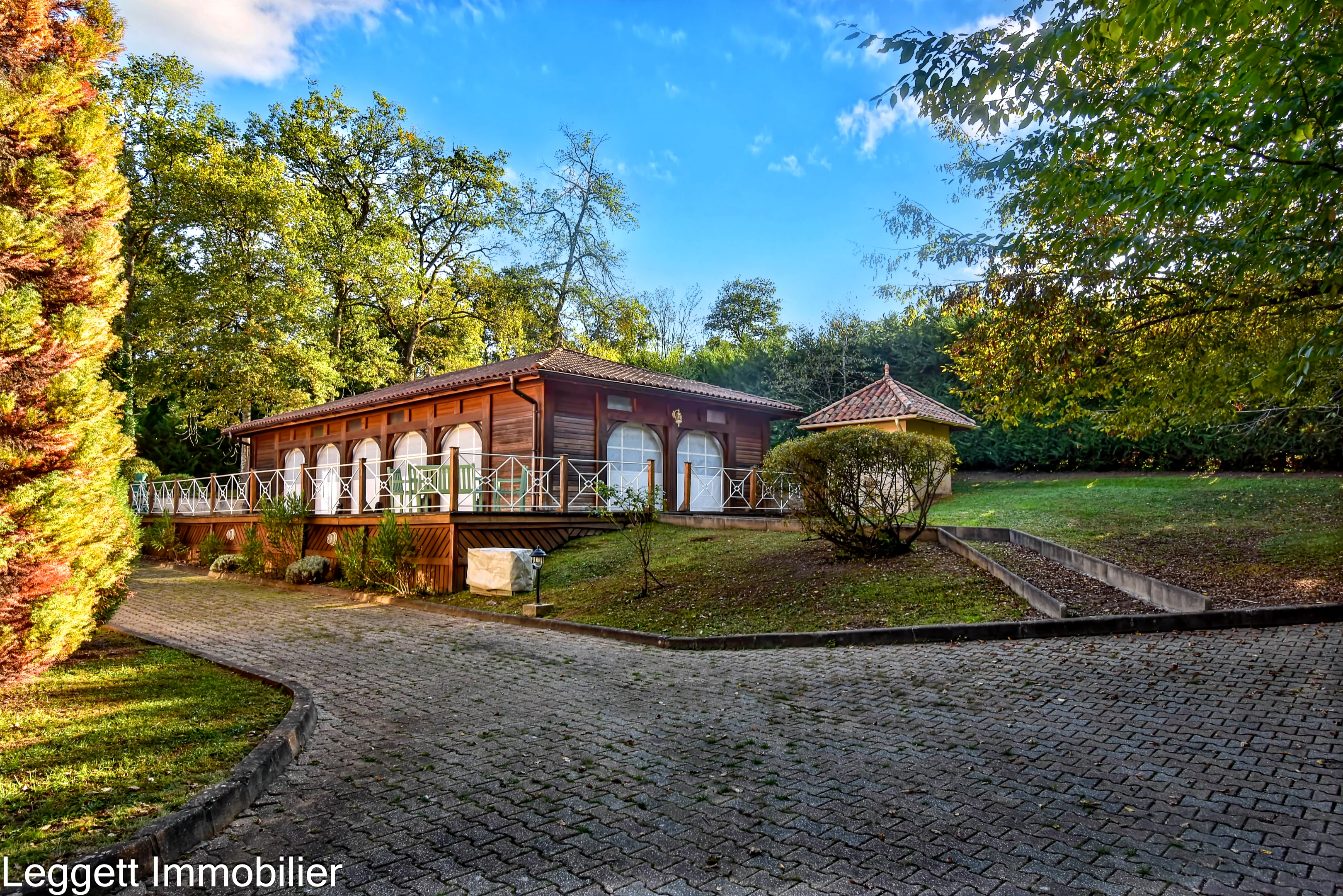 Propriété en France à vendre à Terrasson-Lavilledieu, Dordogne - €598 500 - photo 