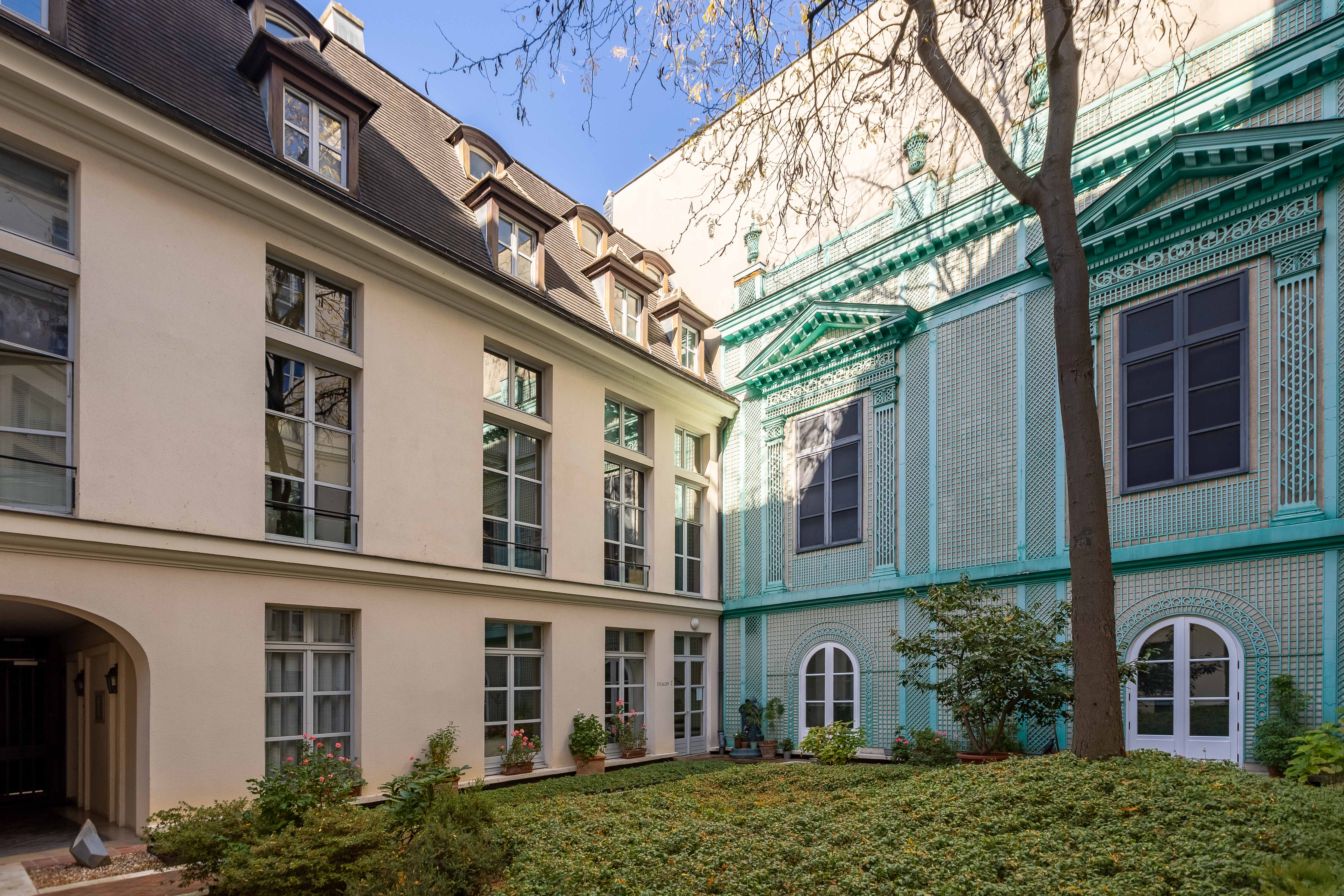 French property for sale in Paris, Paris - €1,250,000 - photo 