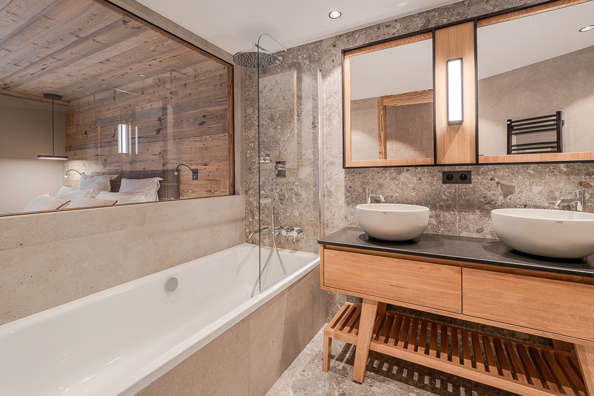 Propriété en France à vendre à MERIBEL LES ALLUES, Savoie - €3 001 555 - photo 