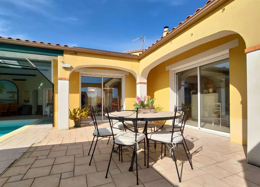 Propriété en France à vendre à Chantonnay, Vendée - €583 000 - photo 