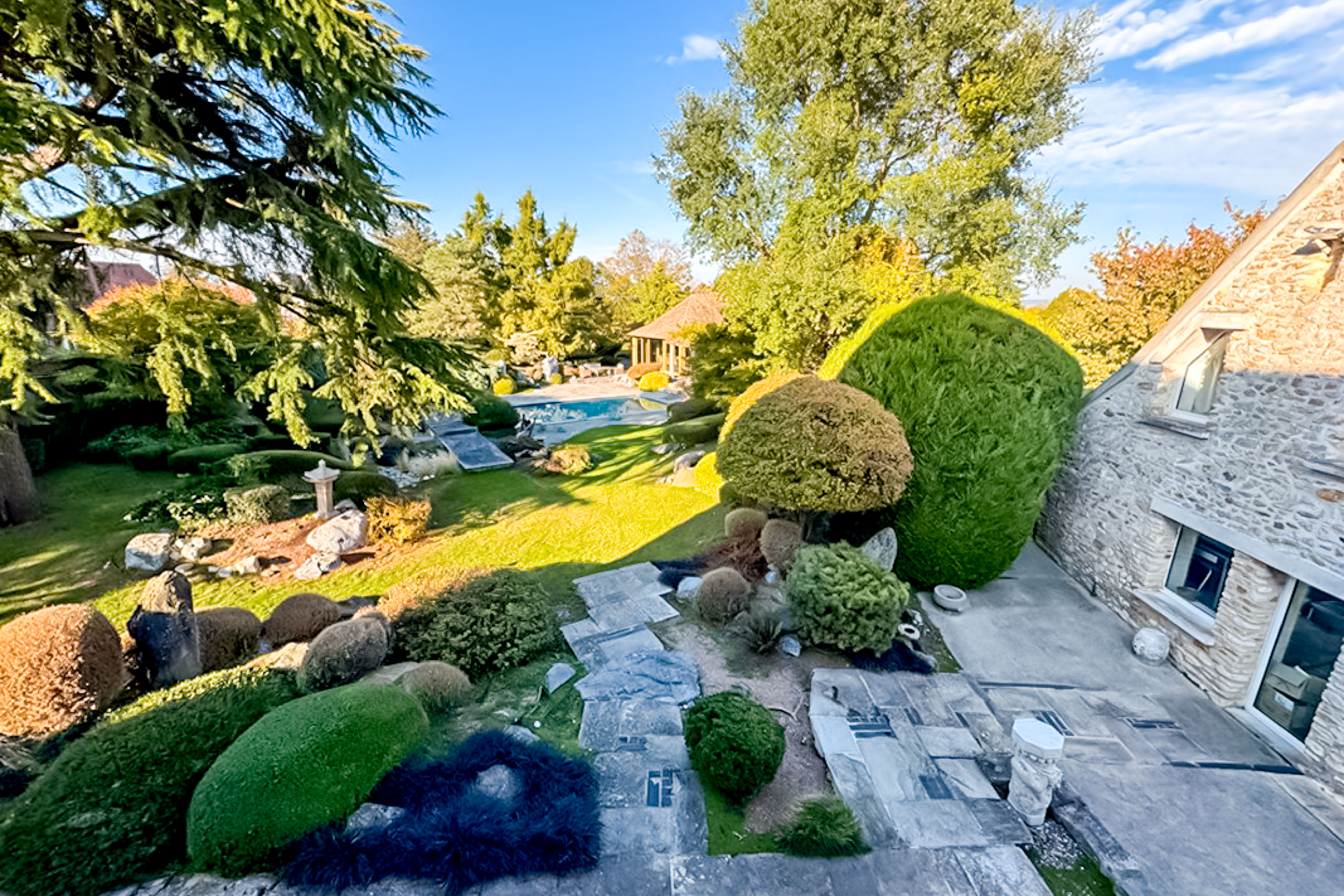 French property for sale in Thoiry, Yvelines - €2,280,000 - photo 