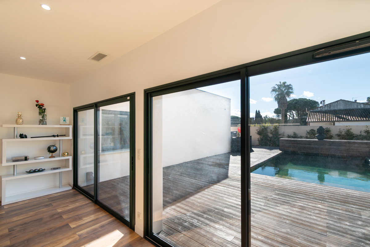 French property for sale in Narbonne, Aude - €549,000 - photo 