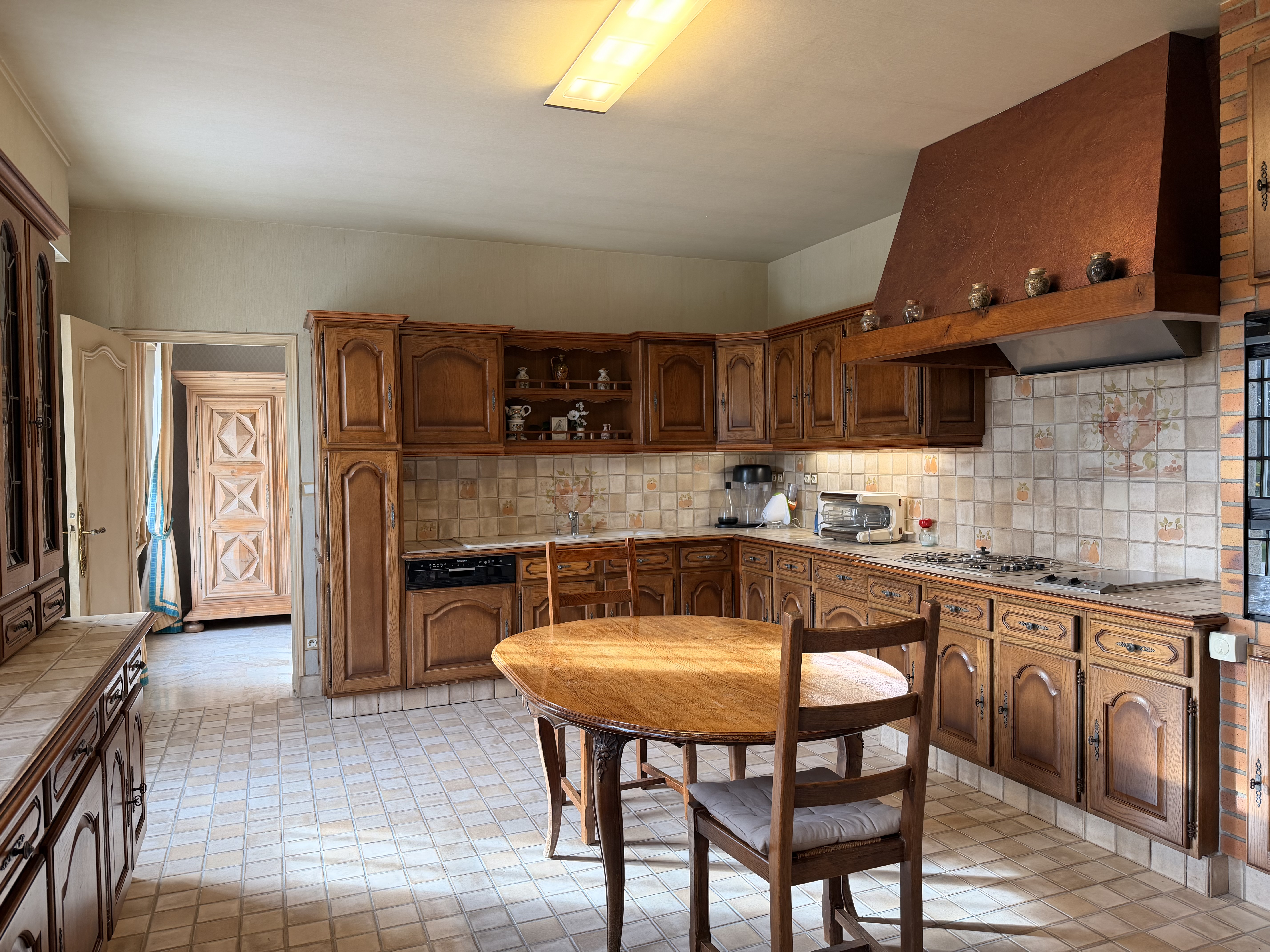 Propriété en France à vendre à Pontchâteau, Loire-Atlantique - €890 400 - photo 