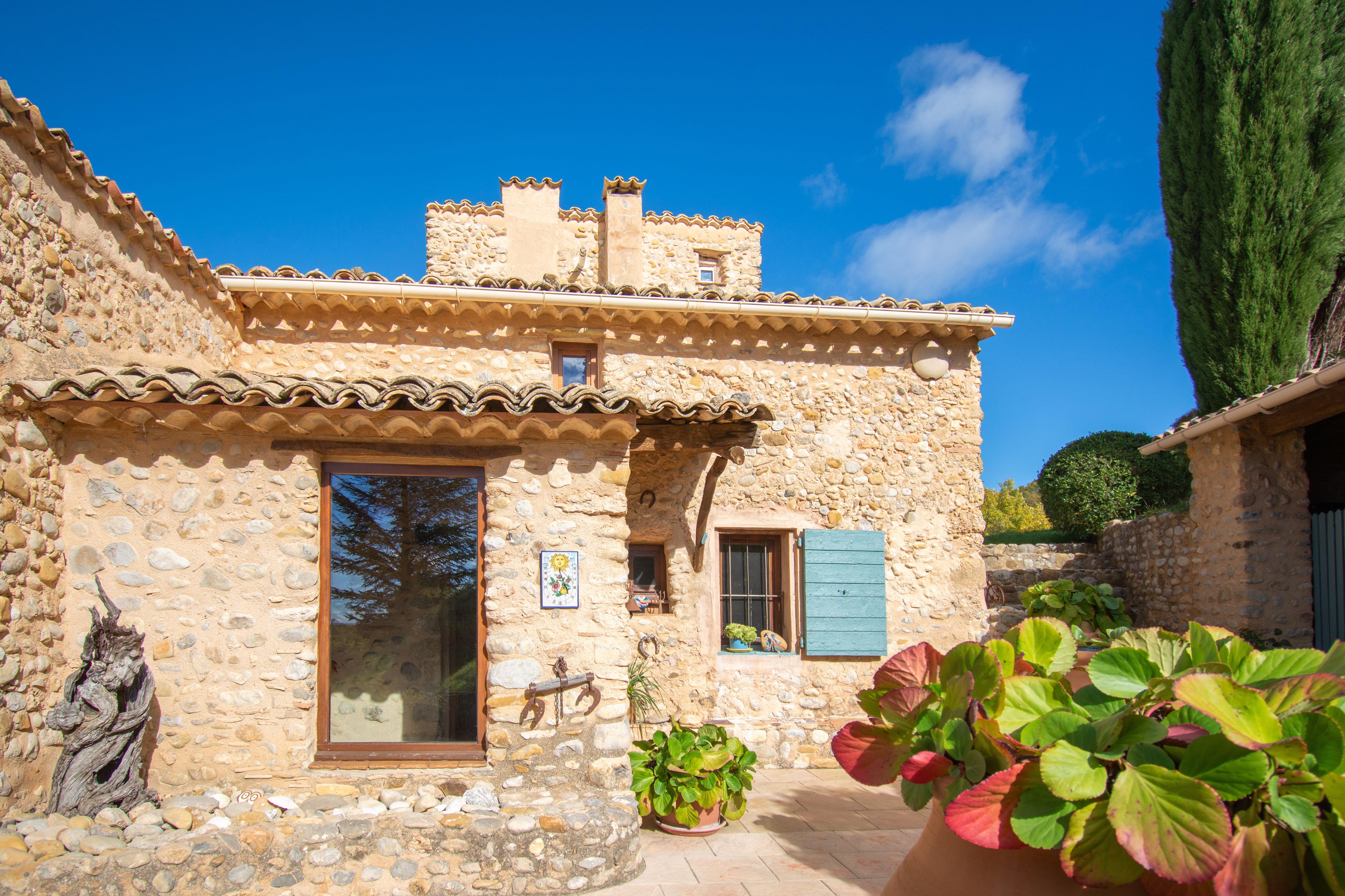 French property for sale in Saint-Julien-d'Asse, Alpes-de-Haute-Provence - €530,000 - photo 