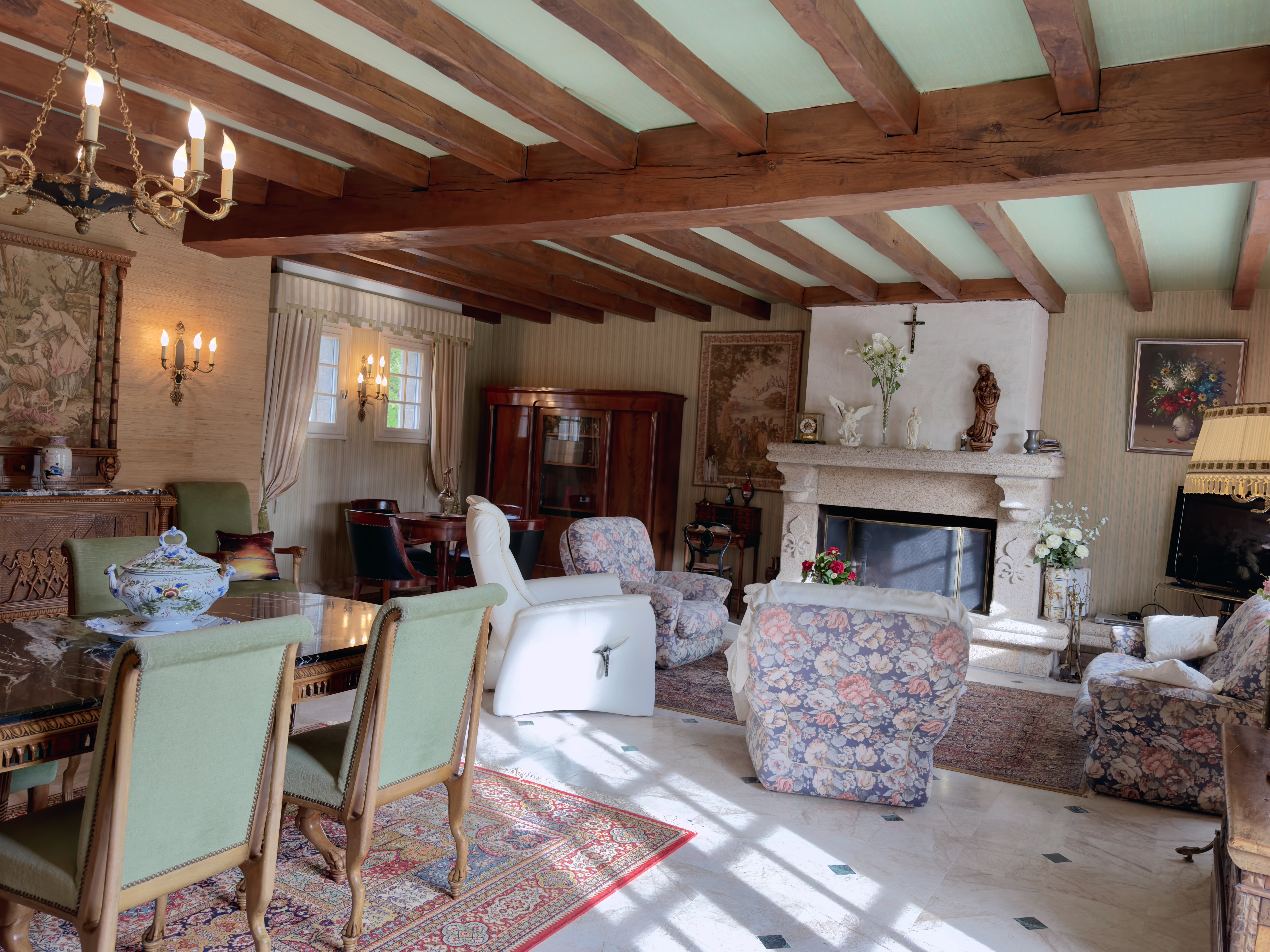 Propriété en France à vendre à Pontchâteau, Loire-Atlantique - €890 400 - photo 