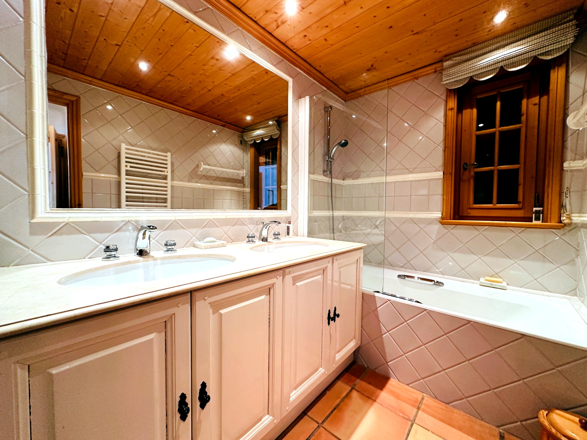 French property for sale in Courchevel, Savoie - €8,400,000 - photo 