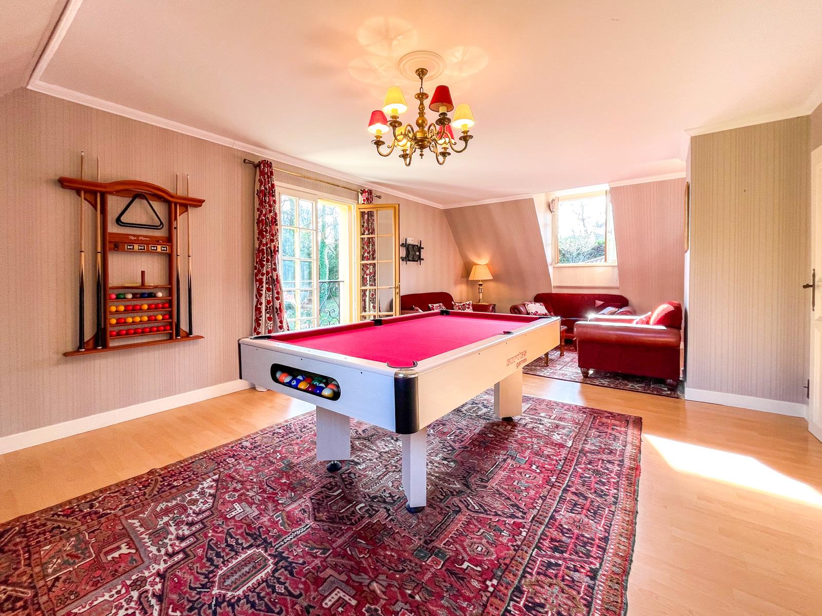 Propriété en France à vendre à Terrasson-Lavilledieu, Dordogne - €598 500 - photo 