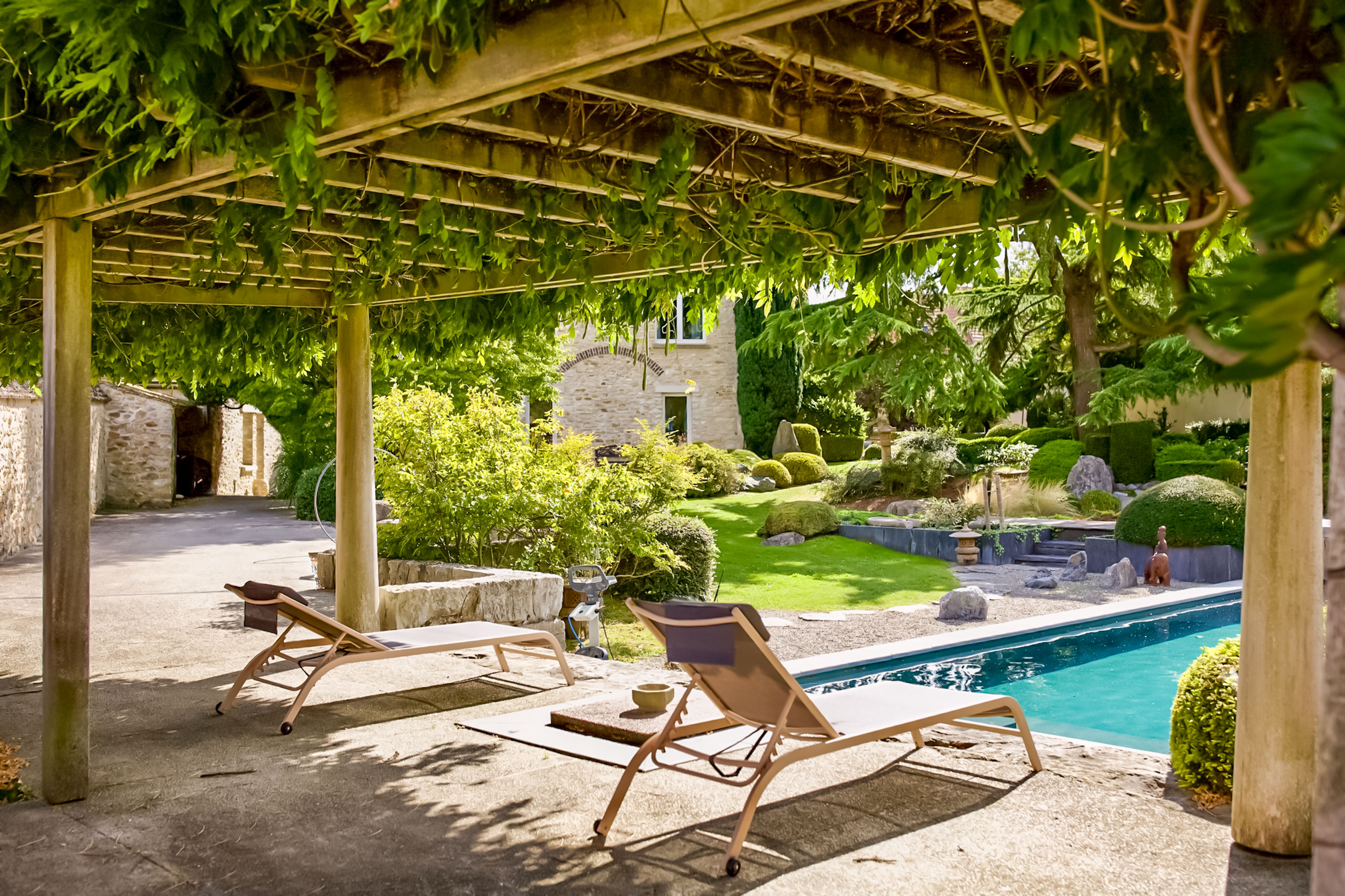 French property for sale in Thoiry, Yvelines - €2,280,000 - photo 