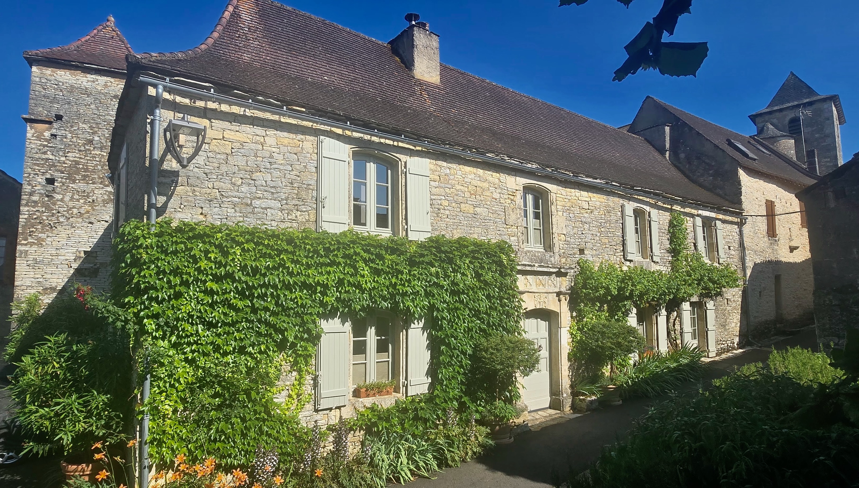 French property for sale in Thédirac, Lot - €472,500 - photo 