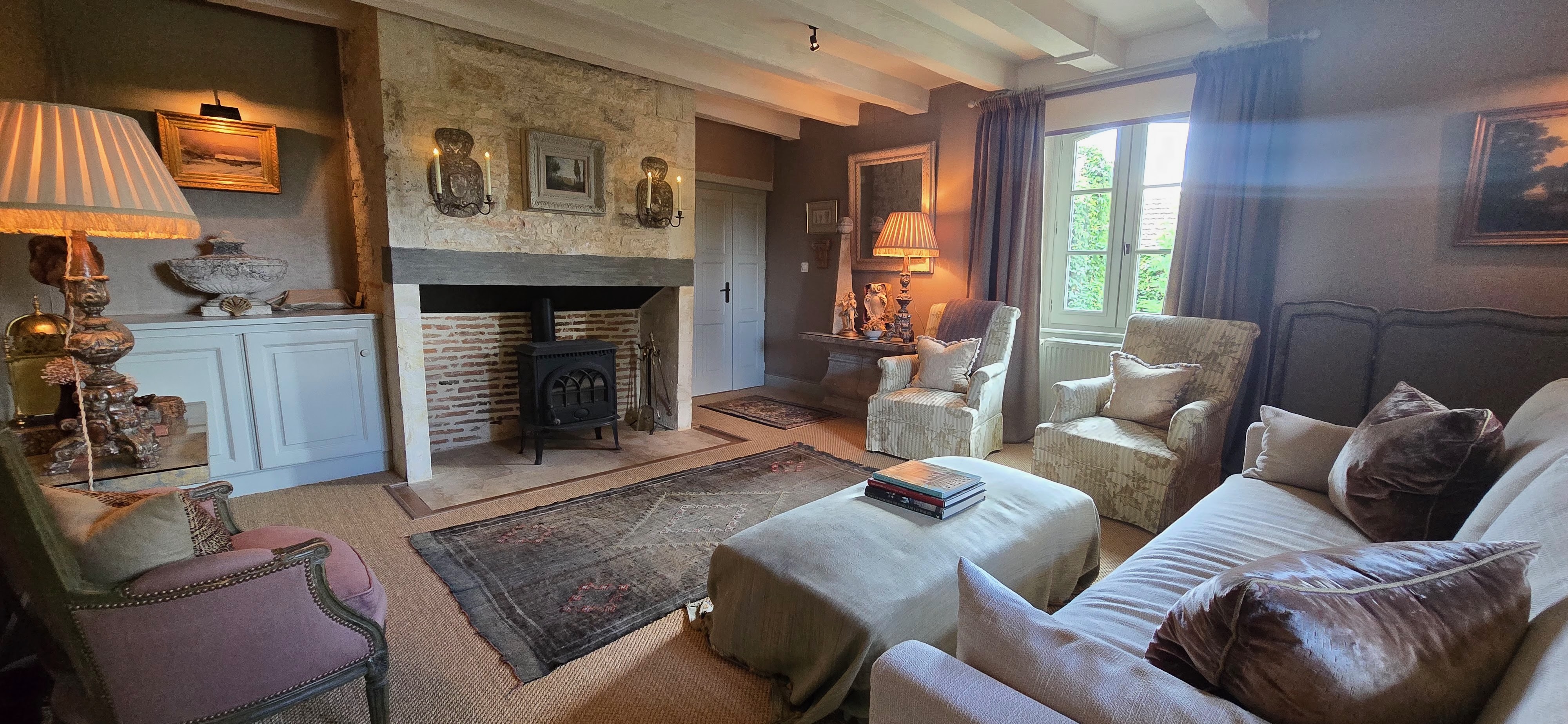 French property for sale in Thédirac, Lot - €472,500 - photo 