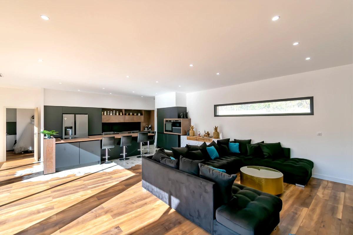 French property for sale in Narbonne, Aude - €549,000 - photo 