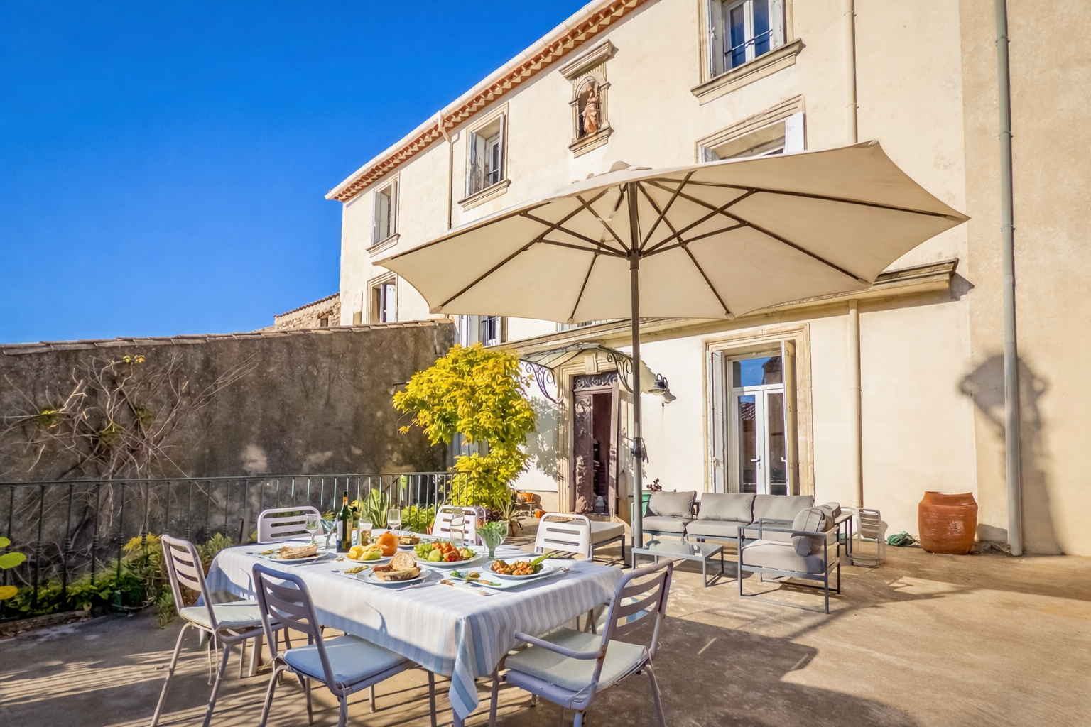 French property for sale in Saint-Geniès-de-Fontedit, Hérault - €560,000 - photo 