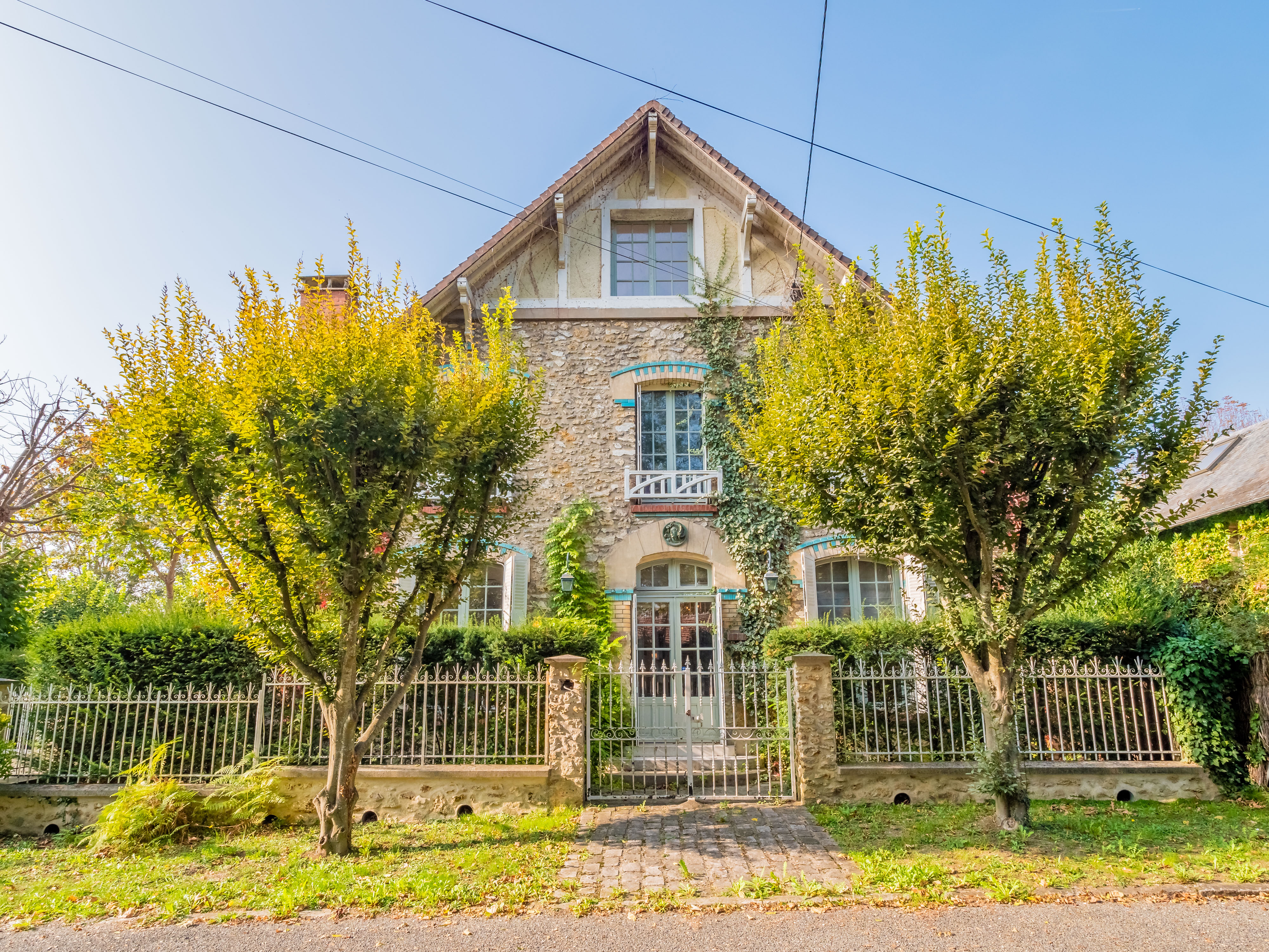 French property for sale in Vaux-sur-Seine, Yvelines - €1,250,000 - photo 