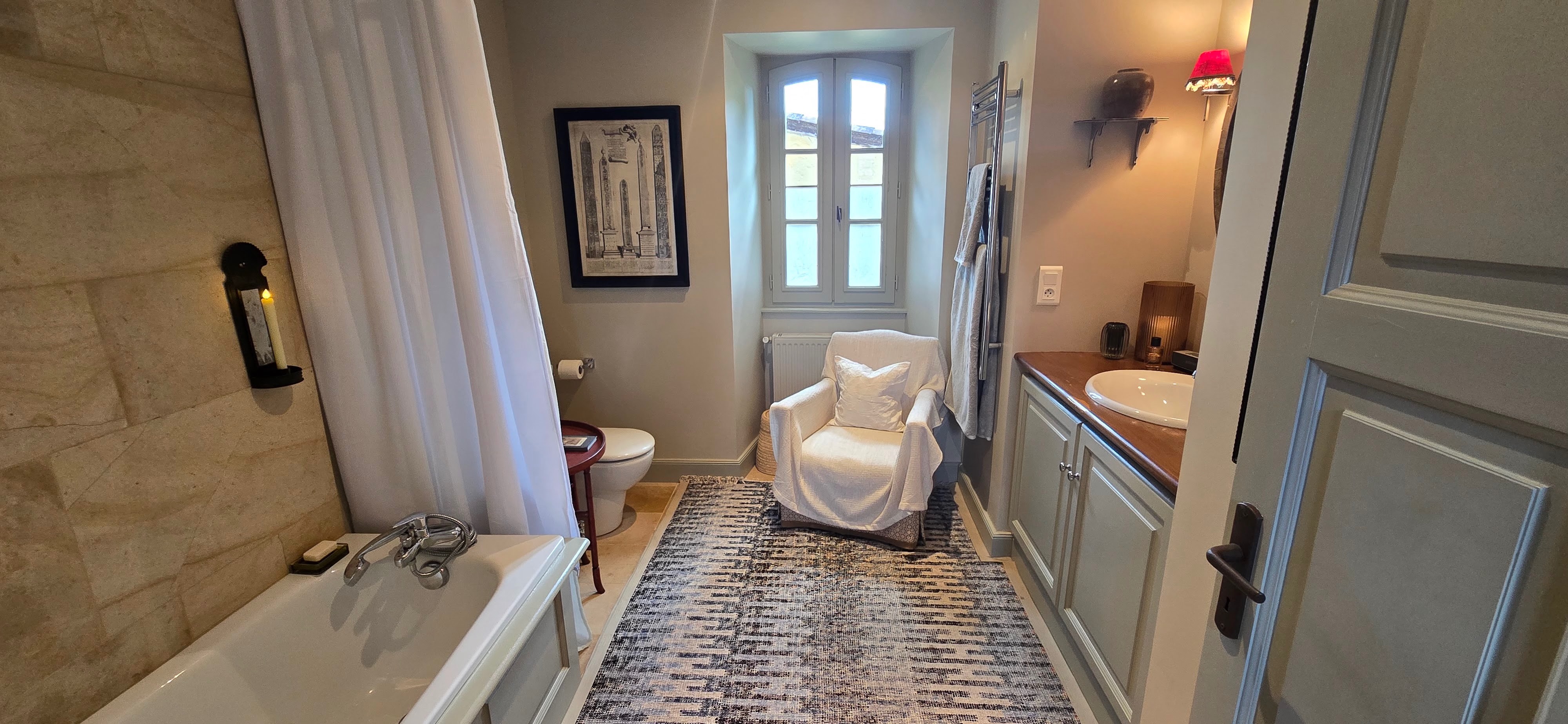 French property for sale in Thédirac, Lot - €472,500 - photo 