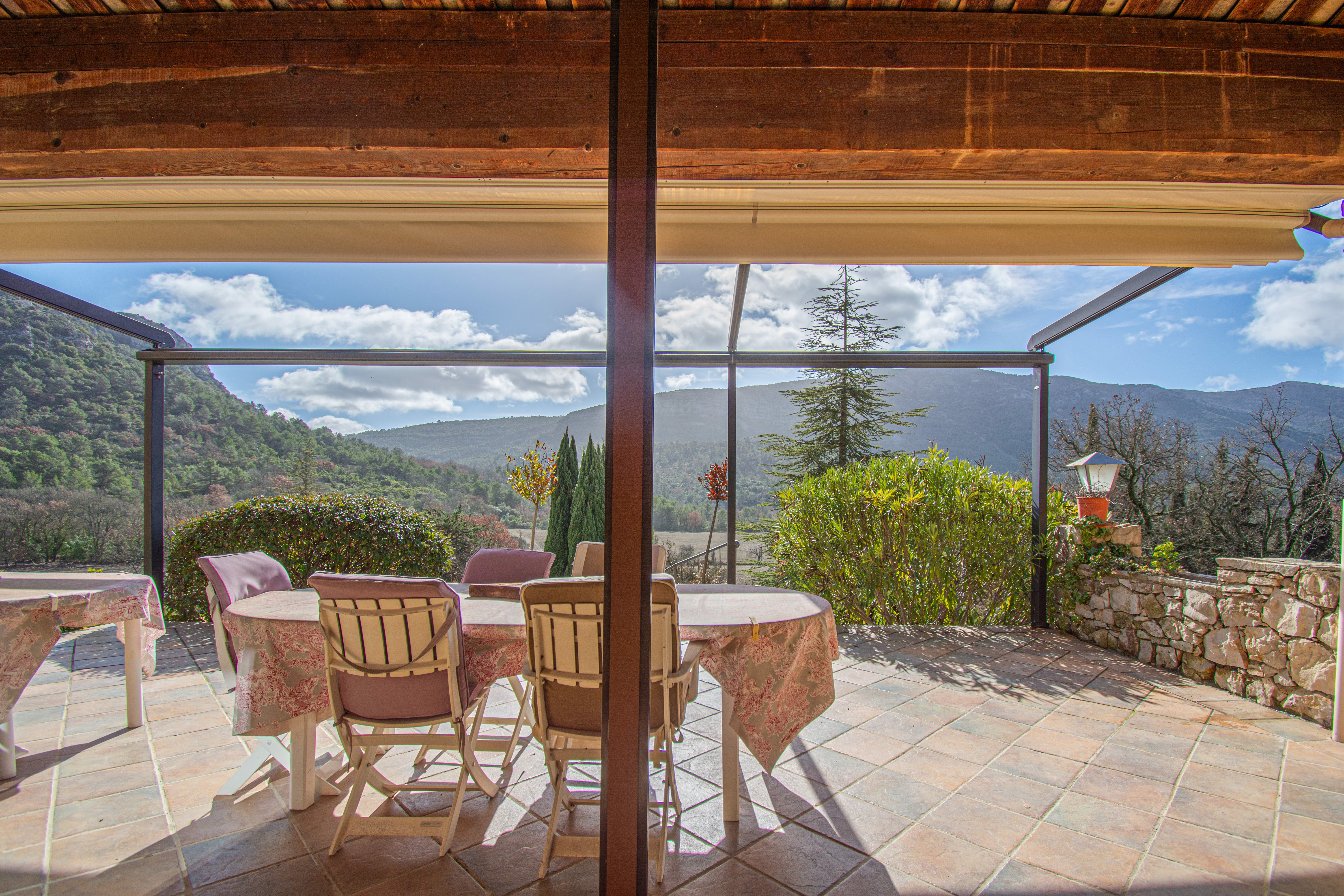 French property for sale in Vauvenargues, Bouches-du-Rhône - €1,300,000 - photo 