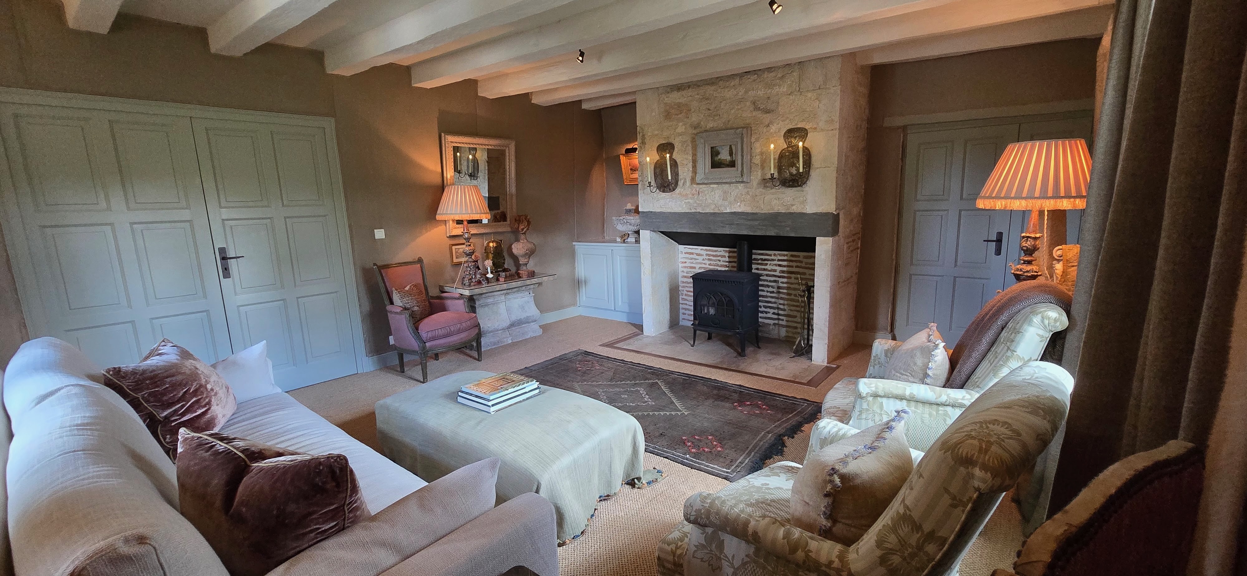 French property for sale in Thédirac, Lot - €472,500 - photo 