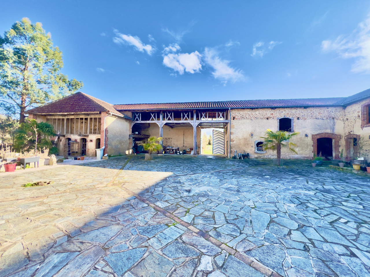 French property for sale in Montégut-Arros, Gers - €570,000 - photo 