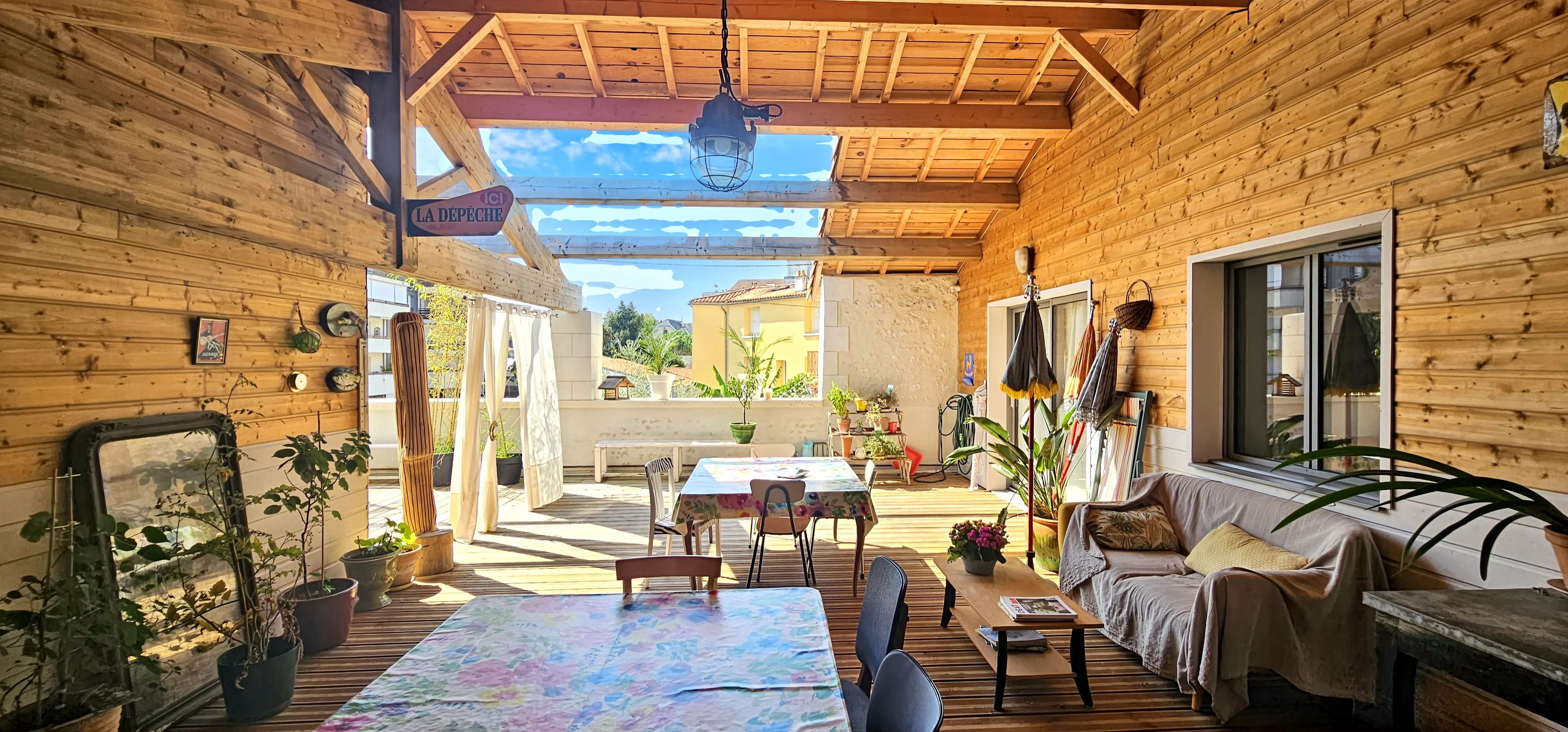 French property for sale in Niort, Deux-Sèvres - €1,250,000 - photo 