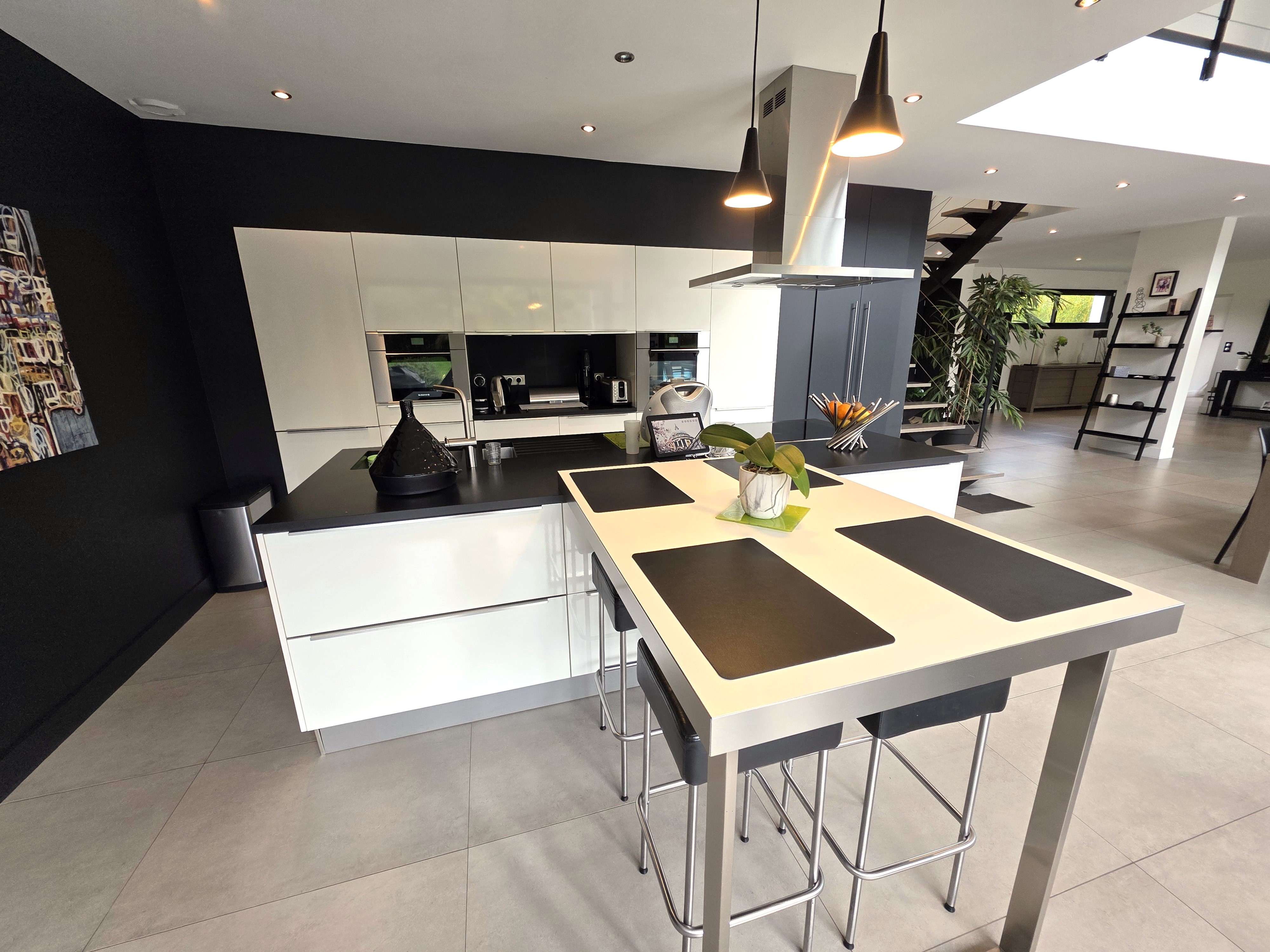 Propriété en France à vendre à Sucé-sur-Erdre, Loire-Atlantique - €1 411 500 - photo 