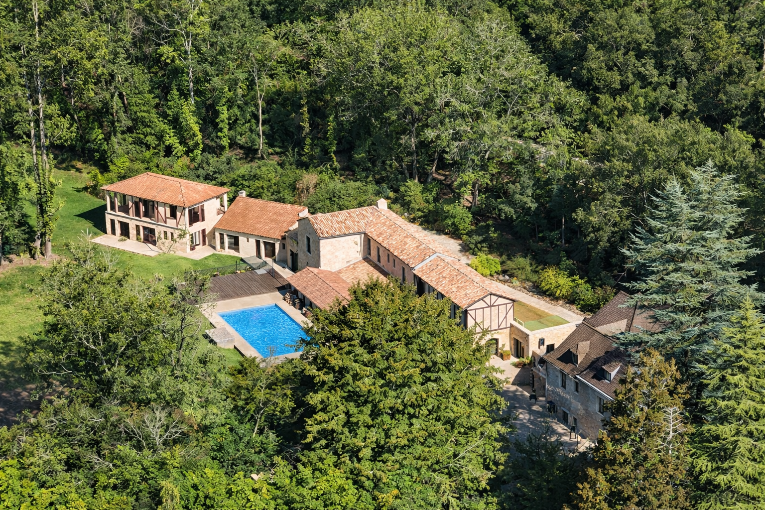 Propriété en France à vendre à Carsac-Aillac, Dordogne - €1 645 000 - photo 