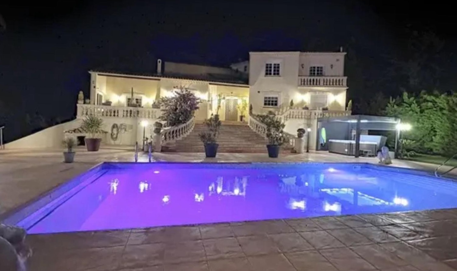 French property for sale in Béziers, Hérault - €1,260,000 - photo 