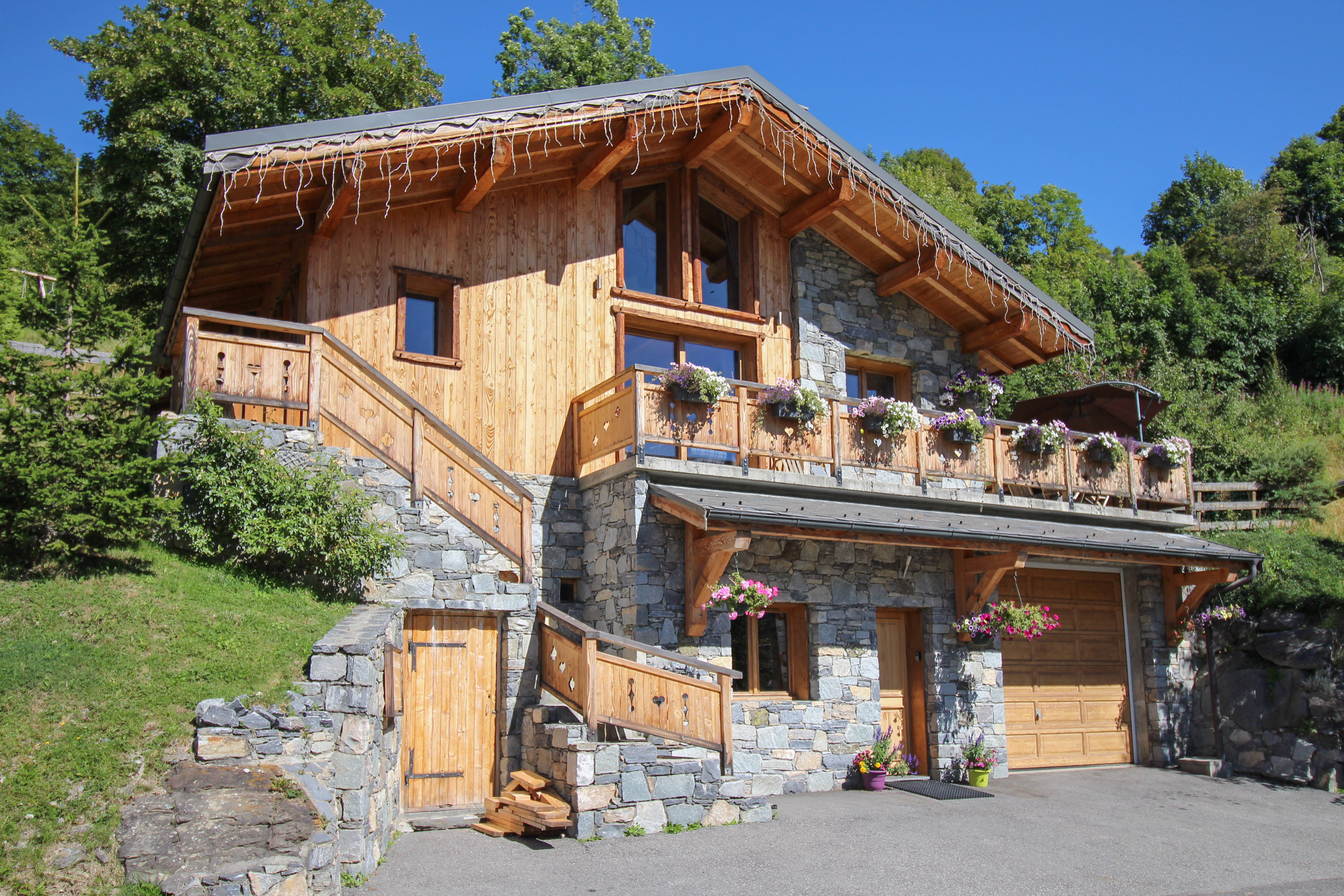 French property for sale in Saint-Martin-de-Belleville, Savoie - €3,400,000 - photo 