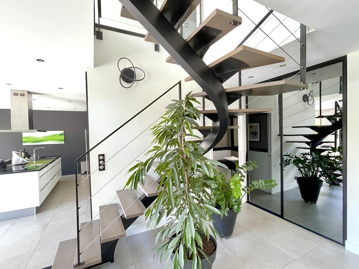 French property for sale in Sucé-sur-Erdre, Loire-Atlantique - €1,411,500 - photo 