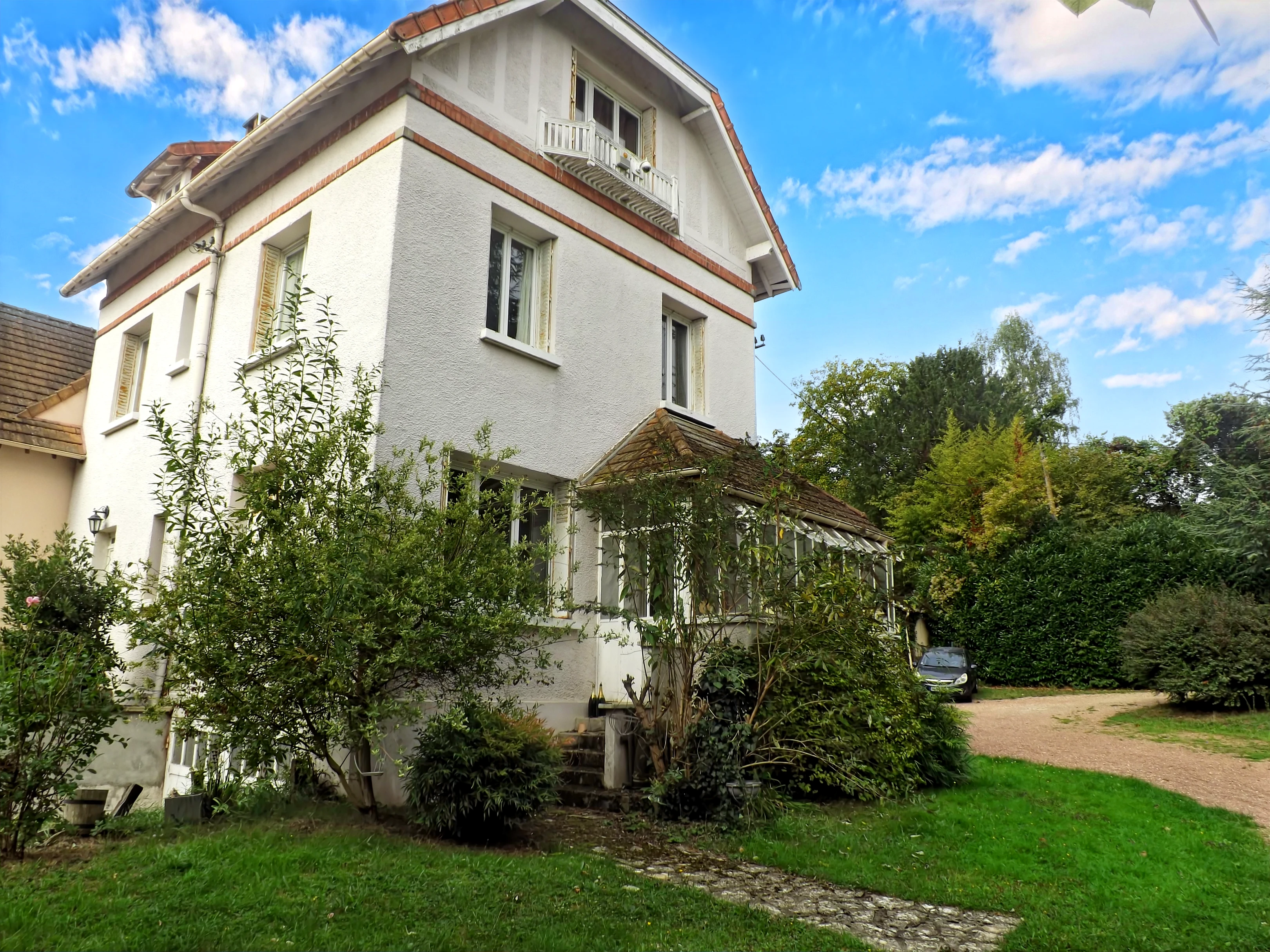 French property for sale in Itteville, Essonne - €1,081,000 - photo 