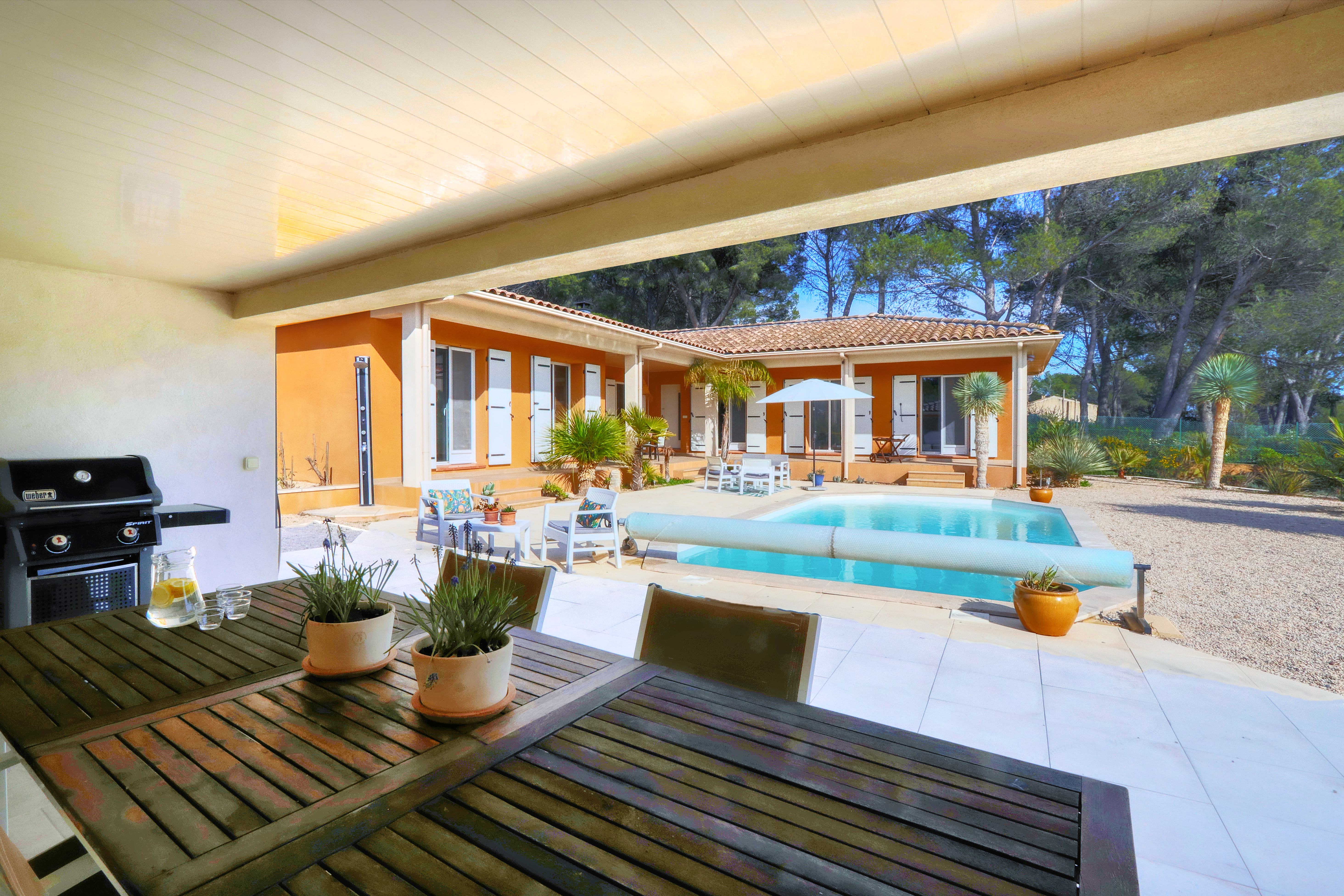 Propriété en France à vendre à Mérindol, Vaucluse - €695 000 - photo 