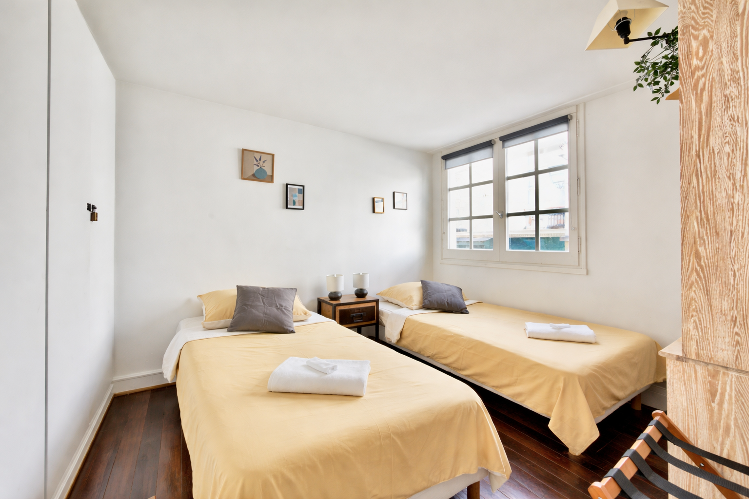 French property for sale in Paris, Paris - €1,250,000 - photo 