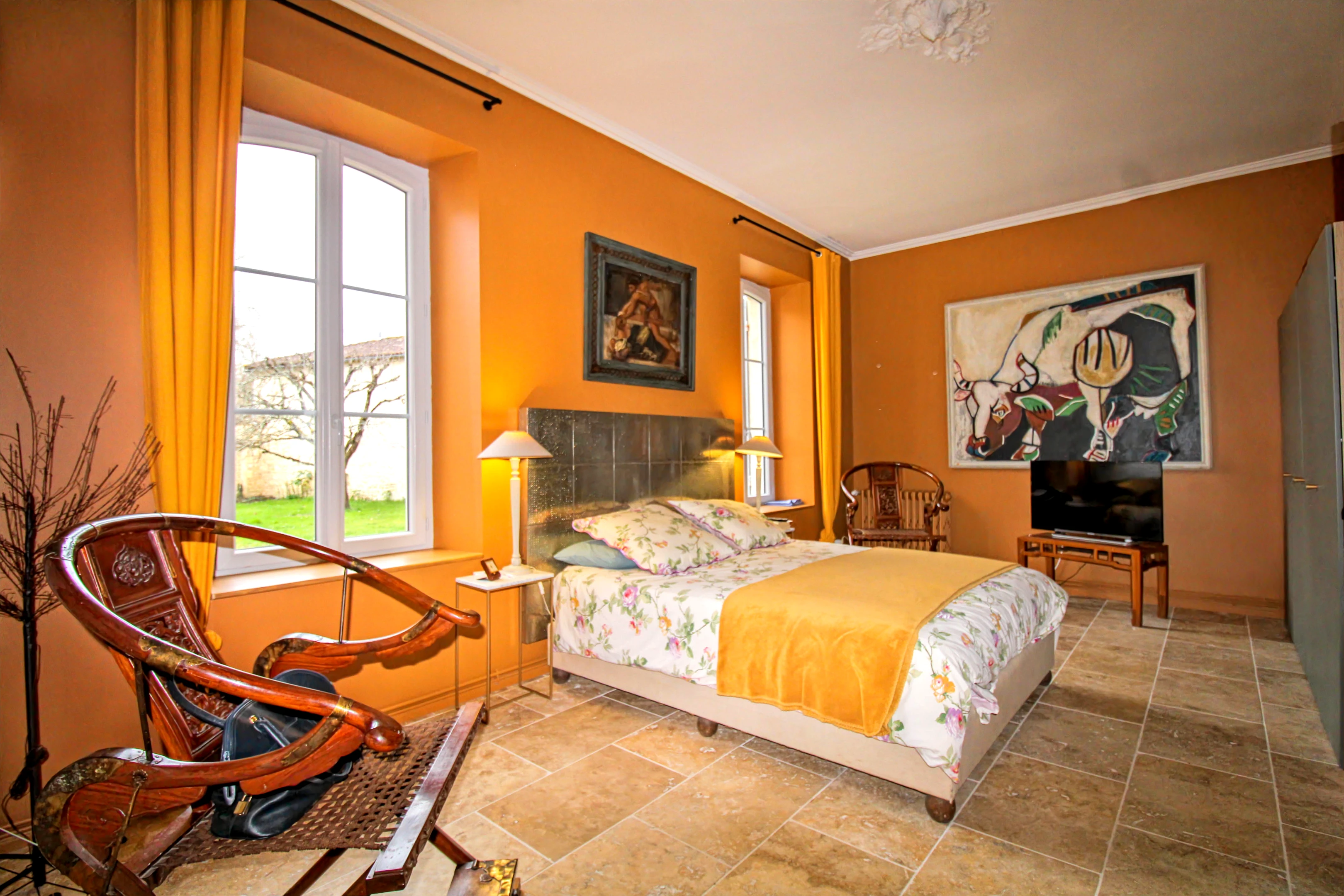 Propriété en France à vendre à Saint-Jean-d'Angély, Charente-Maritime - €598 500 - photo 