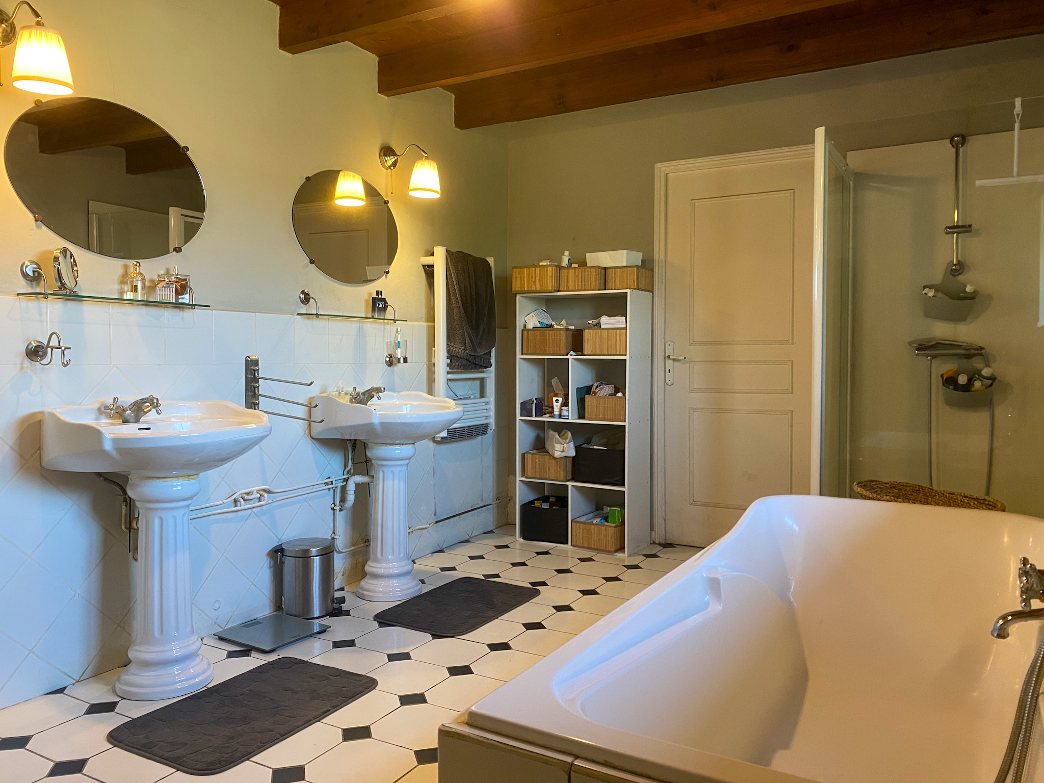 French property for sale in Villefagnan, Charente - €699,600 - photo 