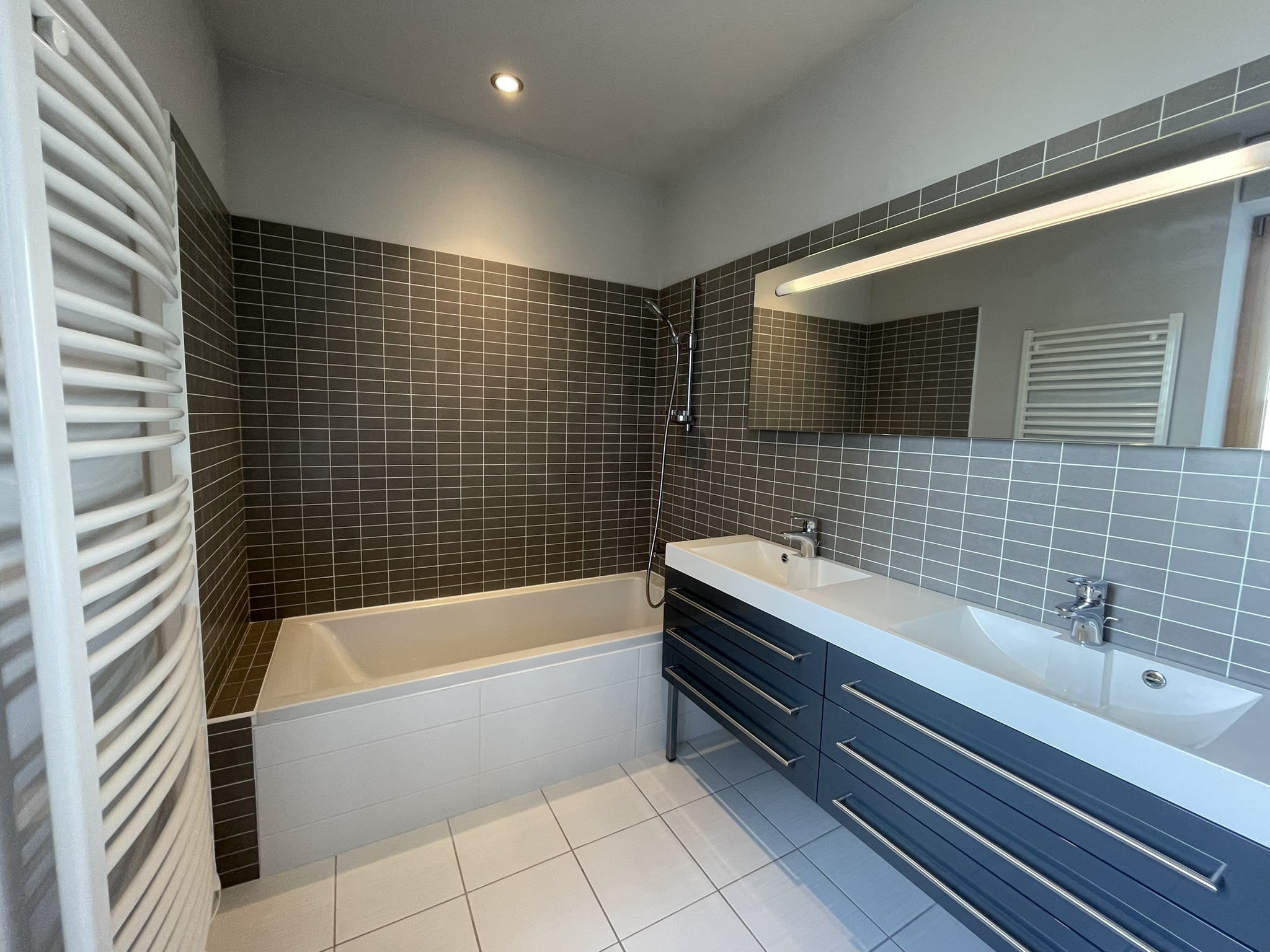 French property for sale in Lamballe-Armor, Côtes-d'Armor - €765,000 - photo 