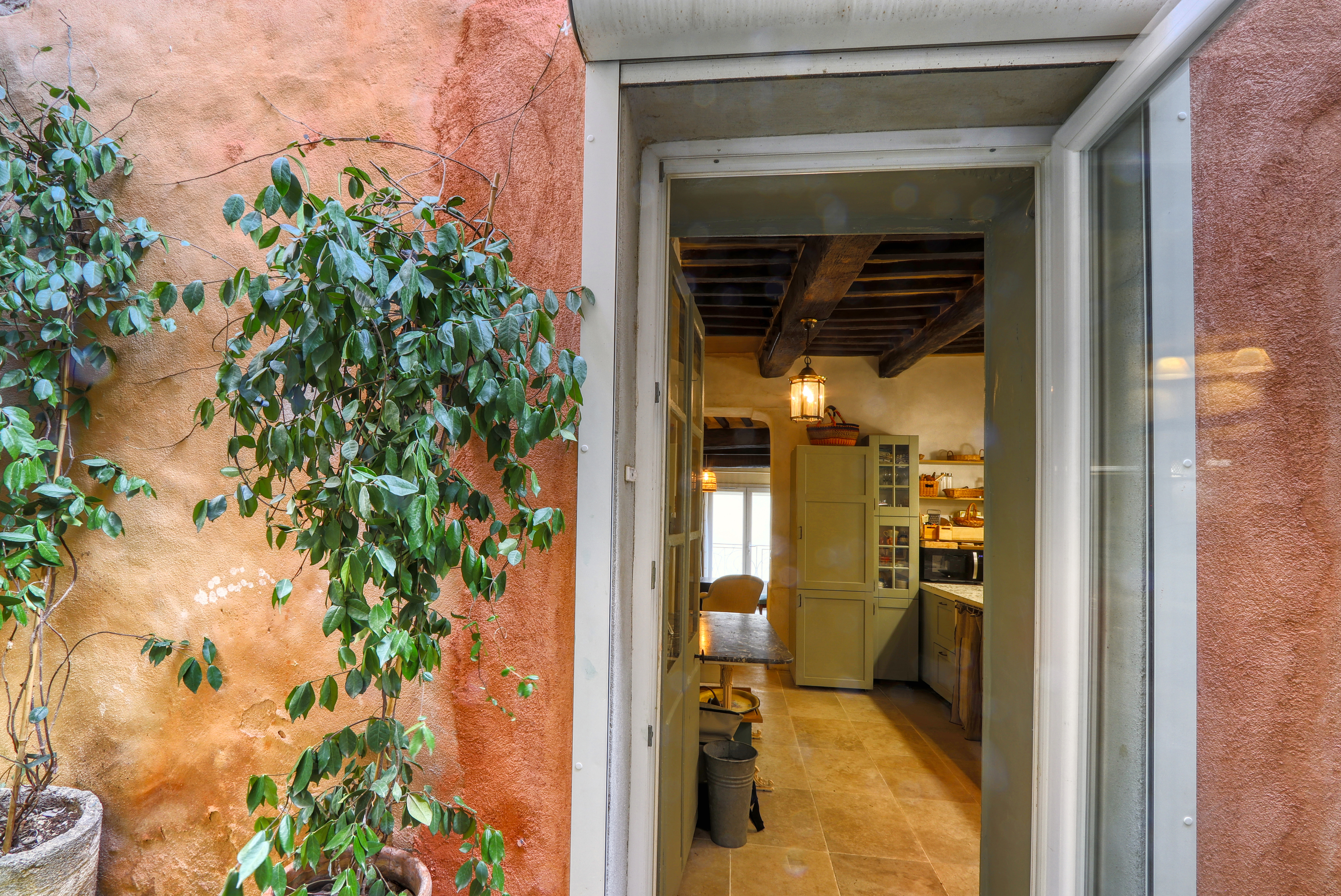 French property for sale in Saint-Saturnin-lès-Apt, Vaucluse - €535,000 - photo 