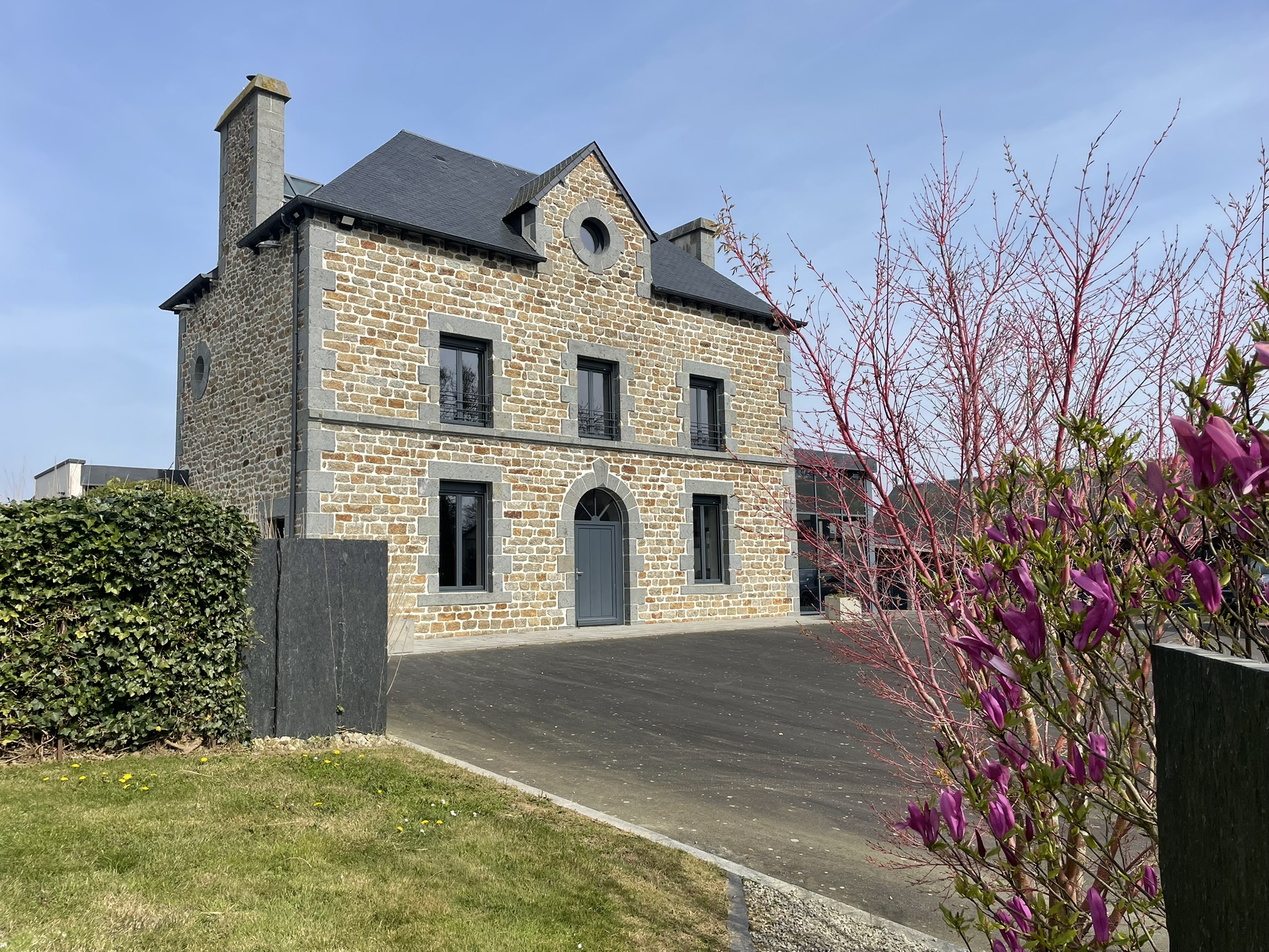 French property for sale in Lamballe-Armor, Côtes-d'Armor - €765,000 - photo 