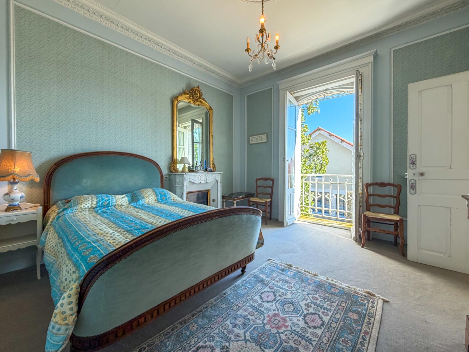 French property for sale in Terrasson-Lavilledieu, Dordogne - €900,000 - photo 