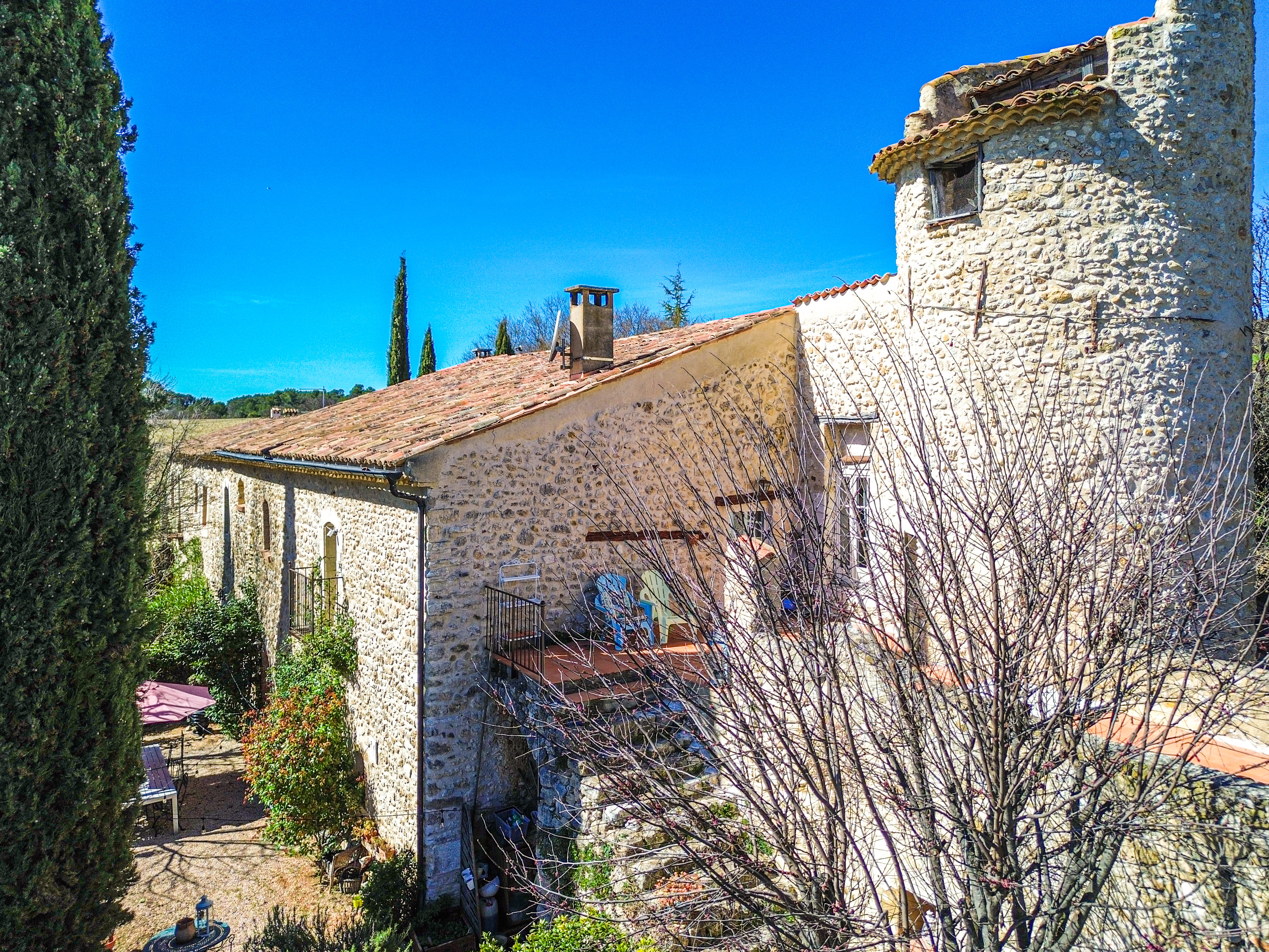 Propriété en France à vendre à Saint-Laurent-du-Verdon, Alpes-de-Haute-Provence - €958 000 - photo 