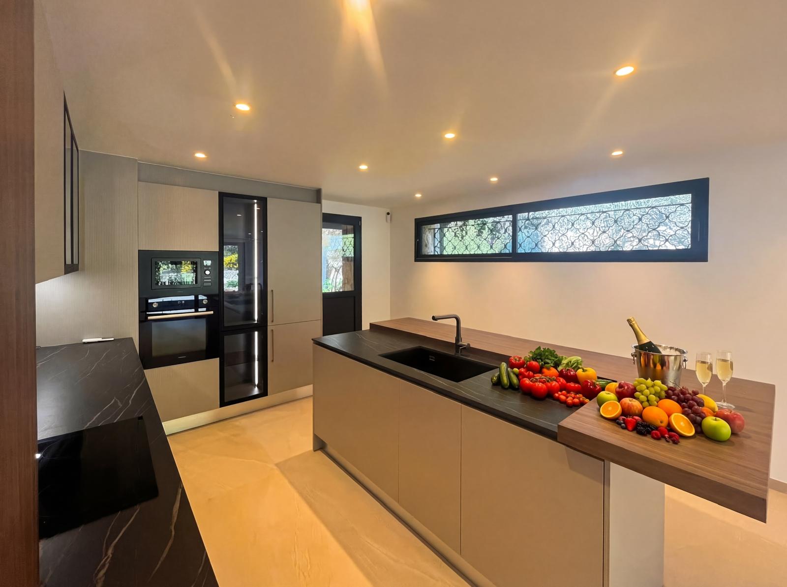 Propriété en France à vendre à Le Tignet, Alpes-Maritimes - €1 990 000 - photo 