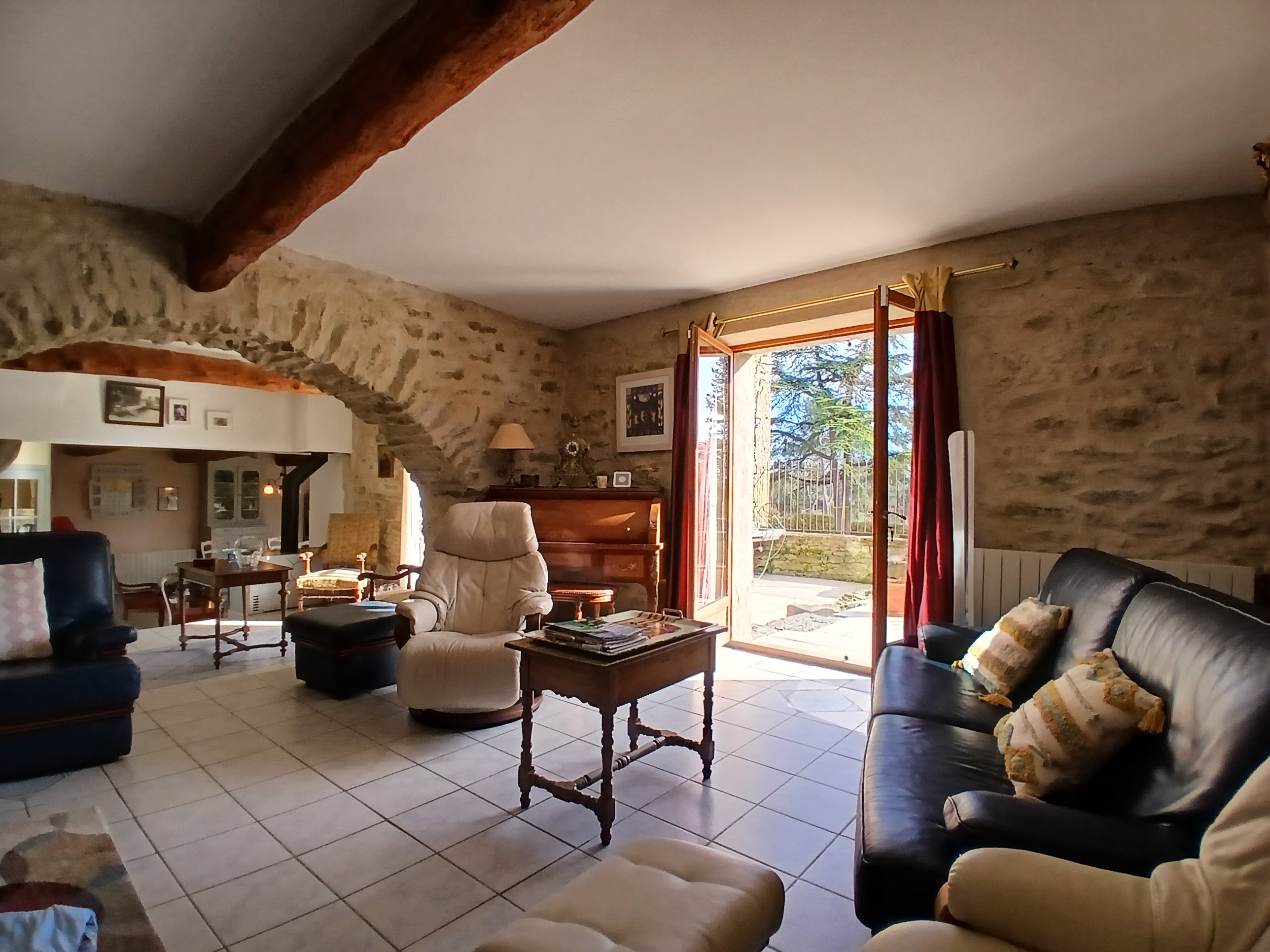French property for sale in Cesseras, Hérault - €1,420,000 - photo 