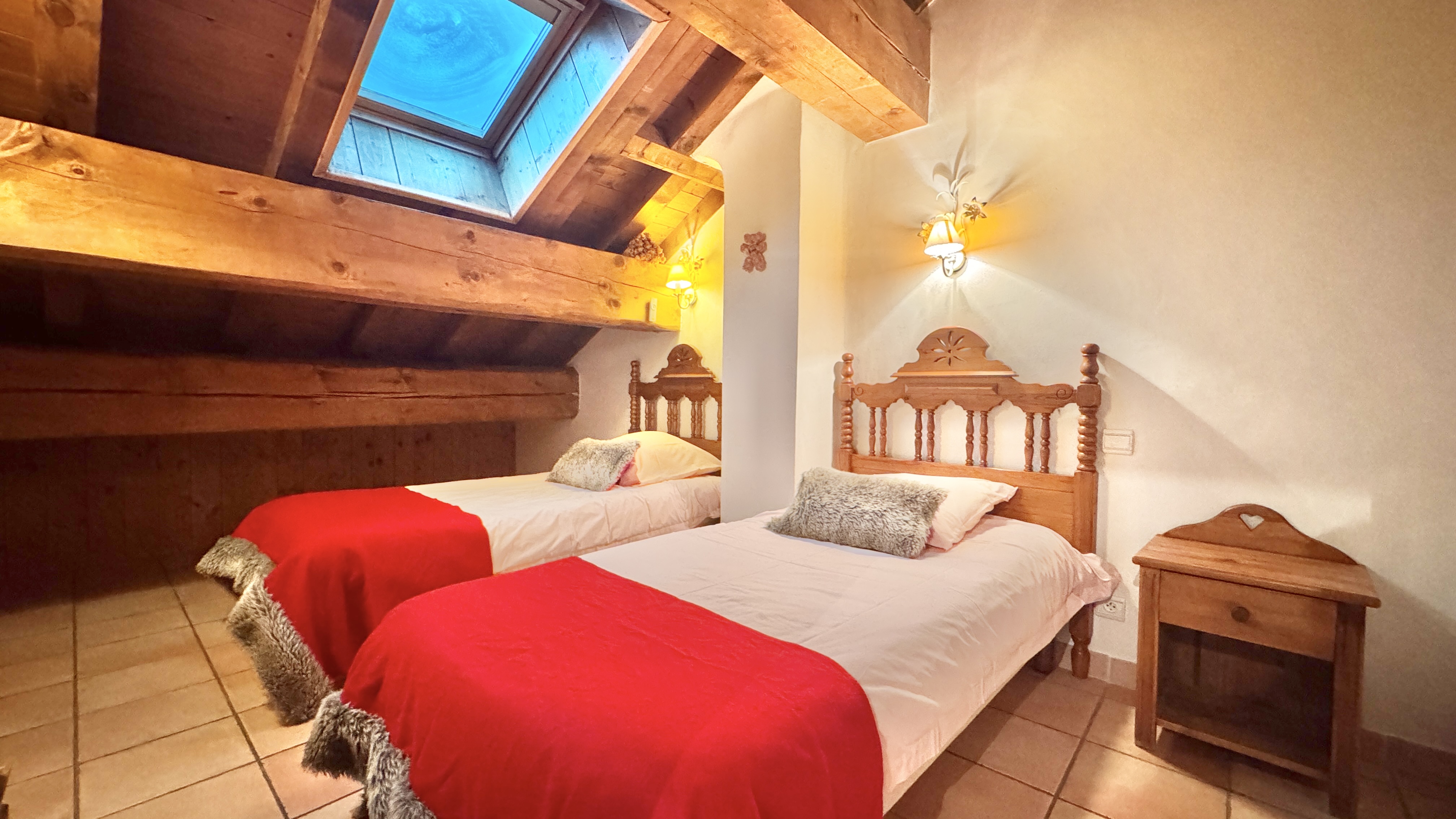 French property for sale in Champagny-en-Vanoise, Savoie - €1,575,000 - photo 