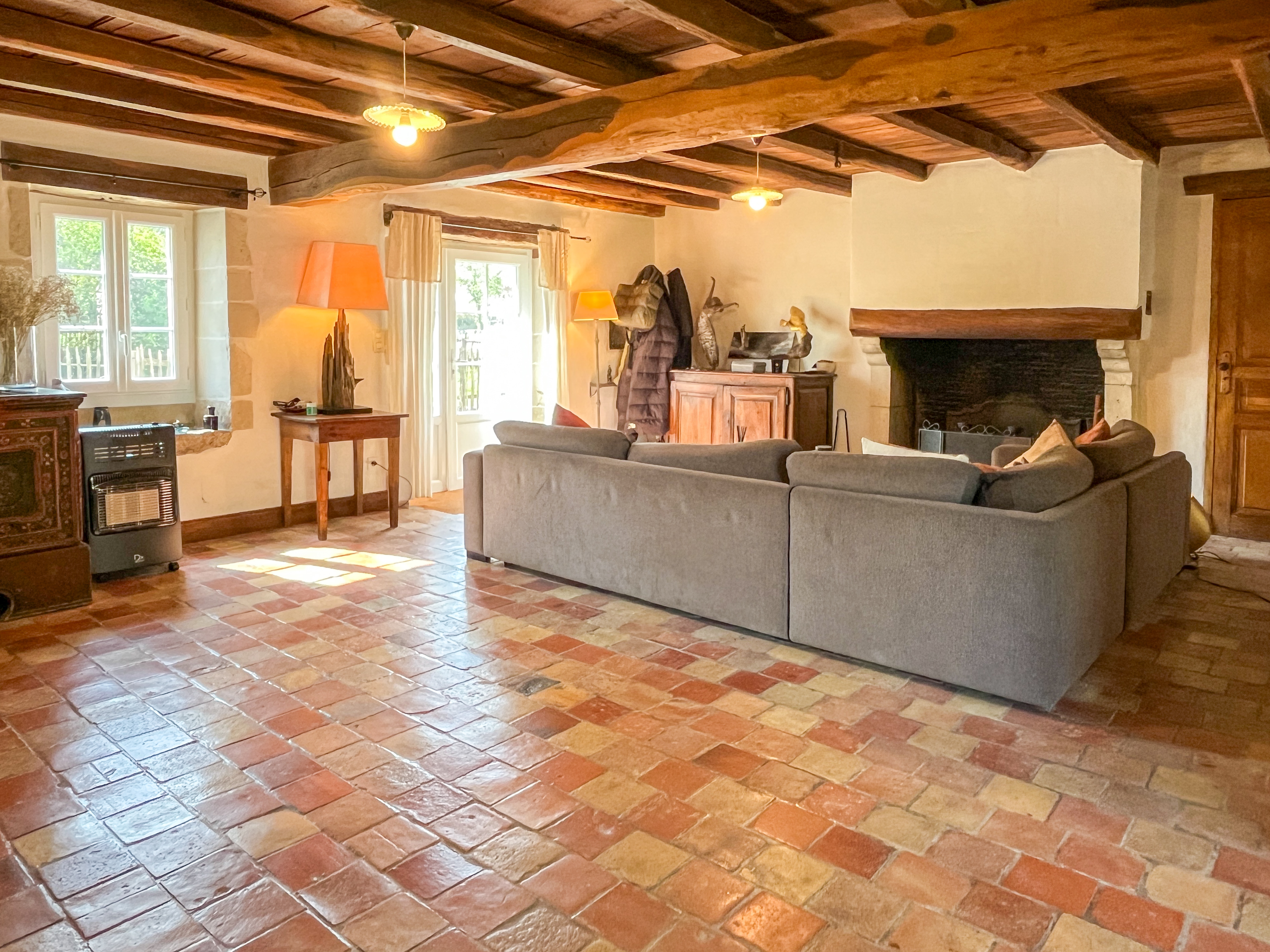 French property for sale in Villefagnan, Charente - €699,600 - photo 