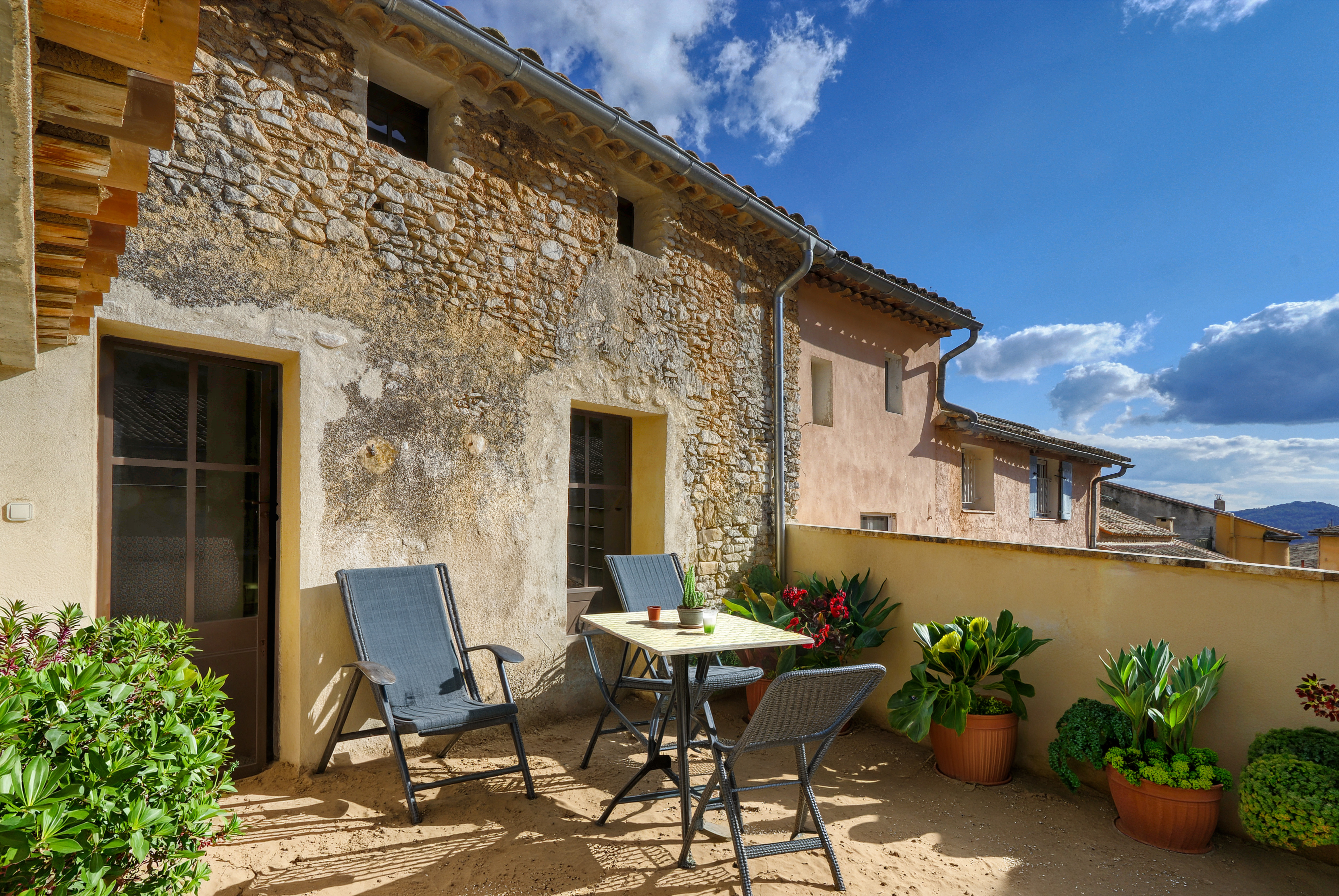 French property for sale in Saint-Saturnin-lès-Apt, Vaucluse - €535,000 - photo 