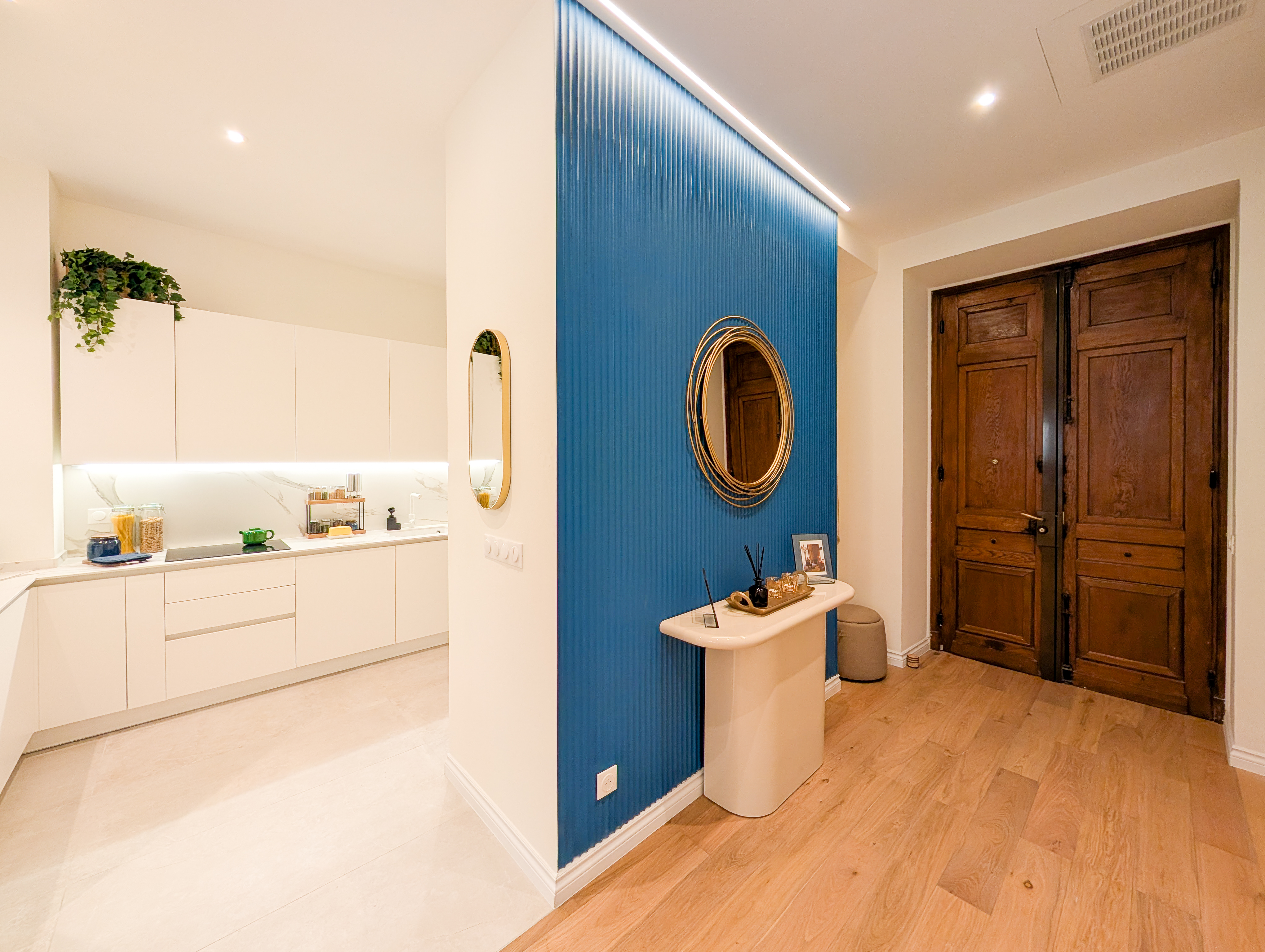 French property for sale in Nice, Alpes-Maritimes - €1,045,000 - photo 