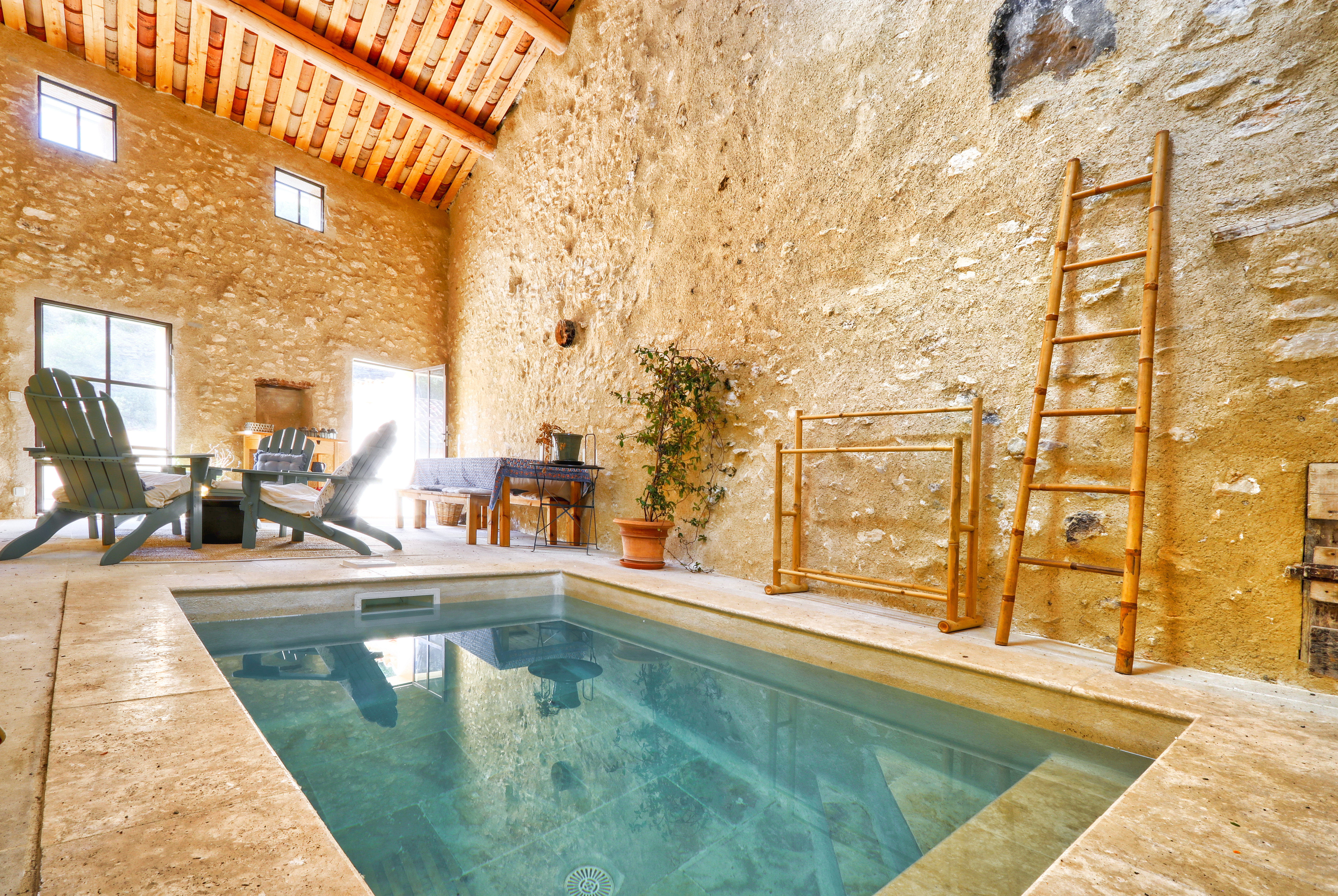 French property for sale in Saint-Saturnin-lès-Apt, Vaucluse - €535,000 - photo 