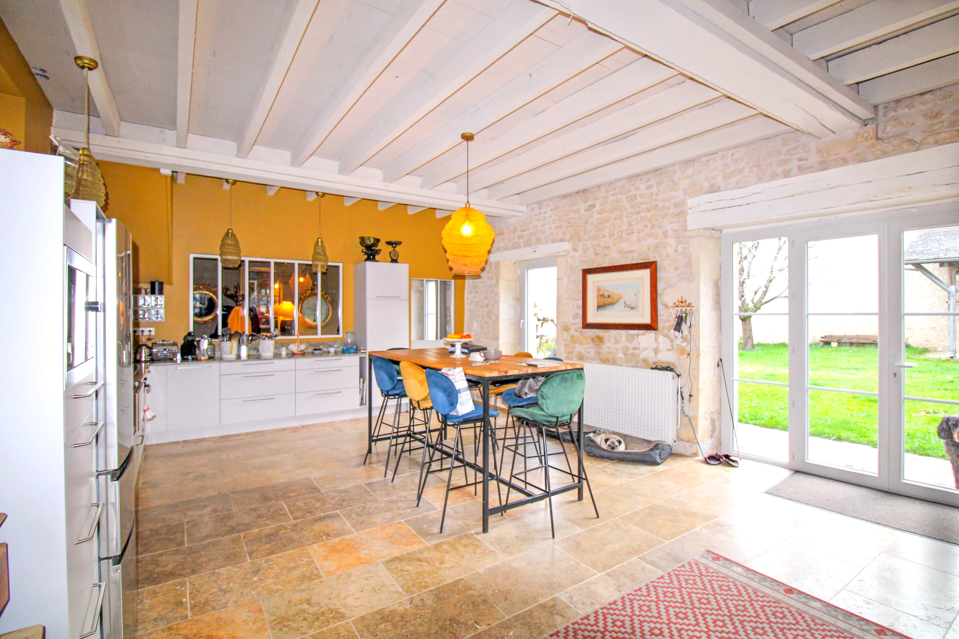 Propriété en France à vendre à Saint-Jean-d'Angély, Charente-Maritime - €598 500 - photo 