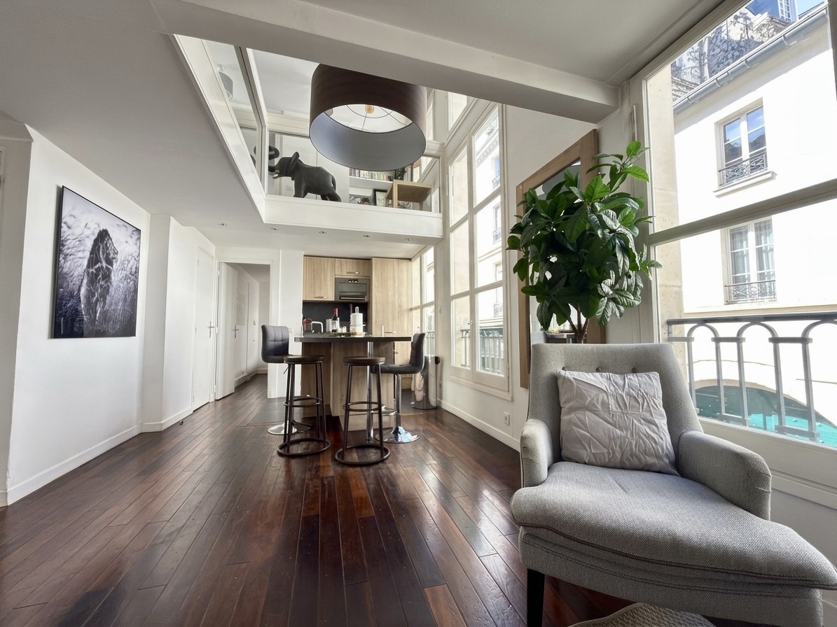 French property for sale in Paris, Paris - €1,250,000 - photo 