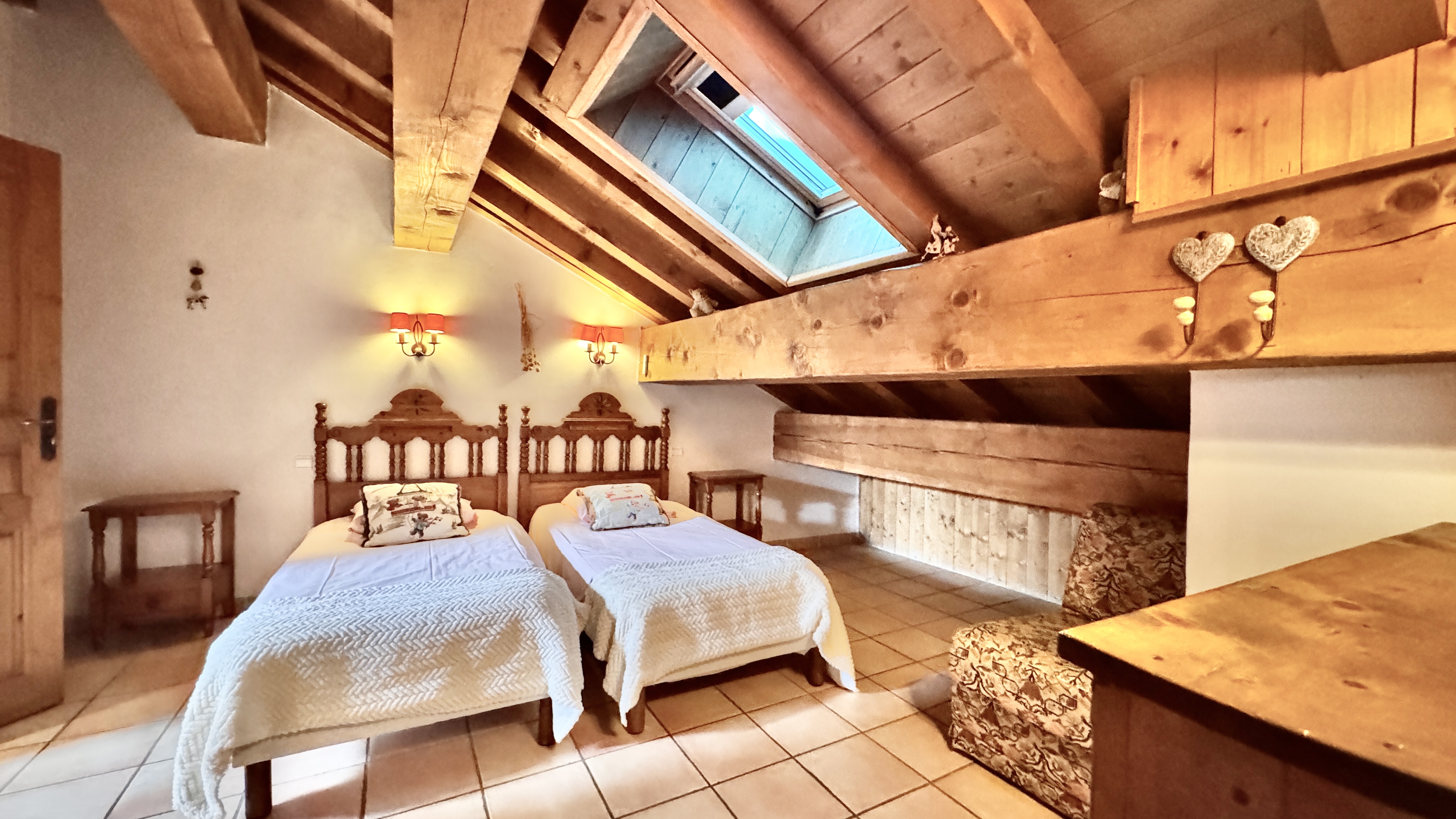 French property for sale in Champagny-en-Vanoise, Savoie - €1,575,000 - photo 